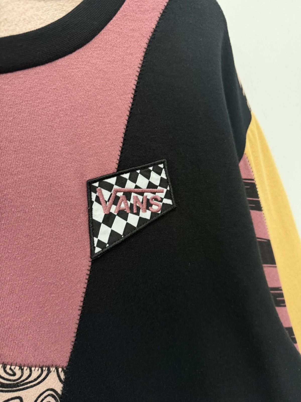 Disney × Vans 🔥 Vans SK8 Nightmare Christmas Panel Patch Sweatshirt - M Size M / US 6-8 / IT 42-44 - 5 Thumbnail
