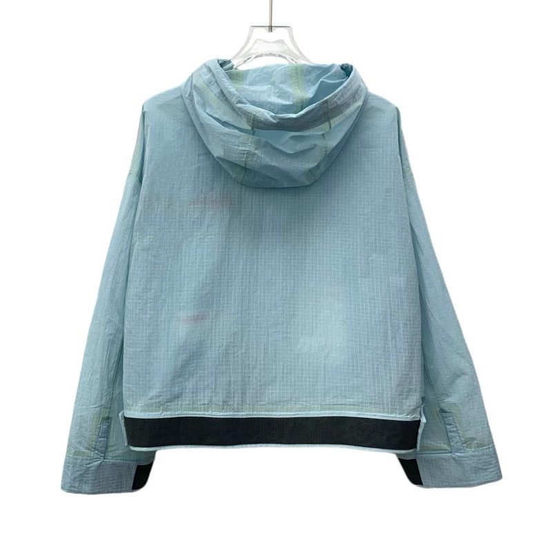 Prada Prada Blue and red label hooded long-sleeved windbreaker ja Size S / US 4 / IT 40 - 2 Thumbnail