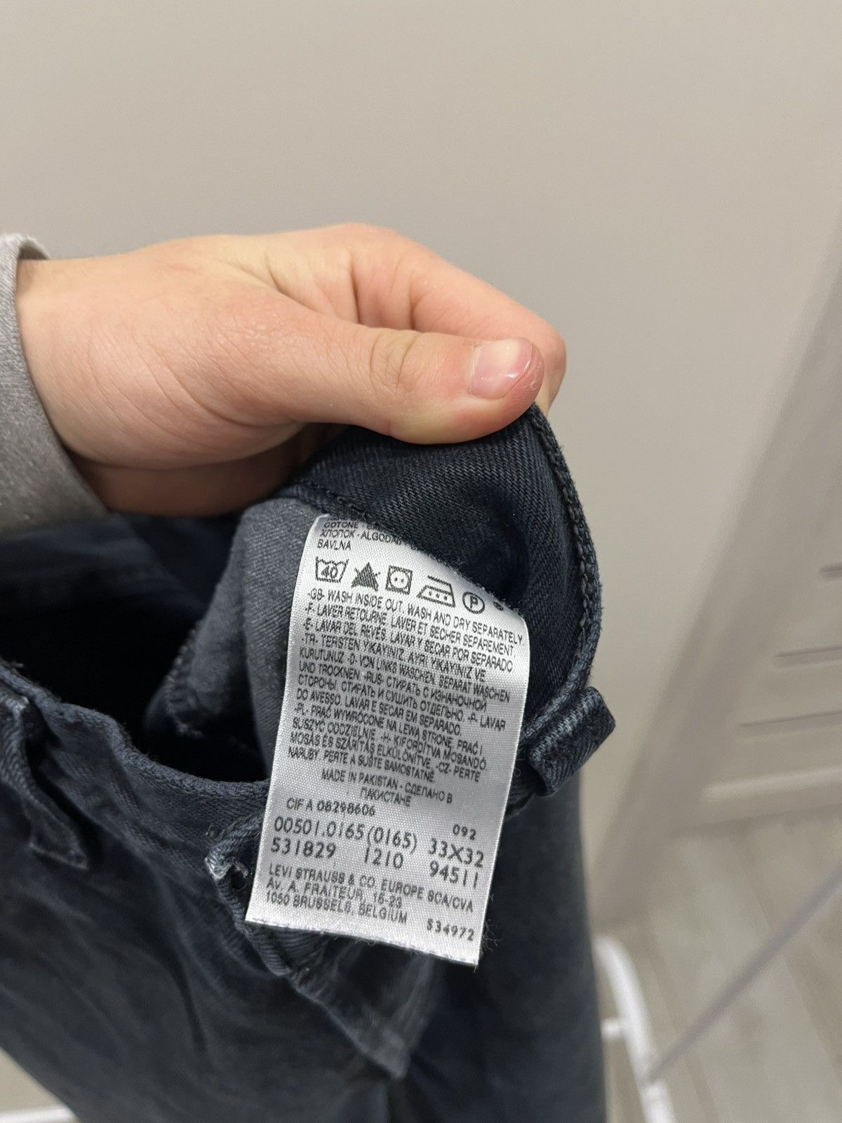 Levi's Levi's 501 black jeans w33 l32 vintage crazy Y2K streetwear Size US 33 - 7 Thumbnail