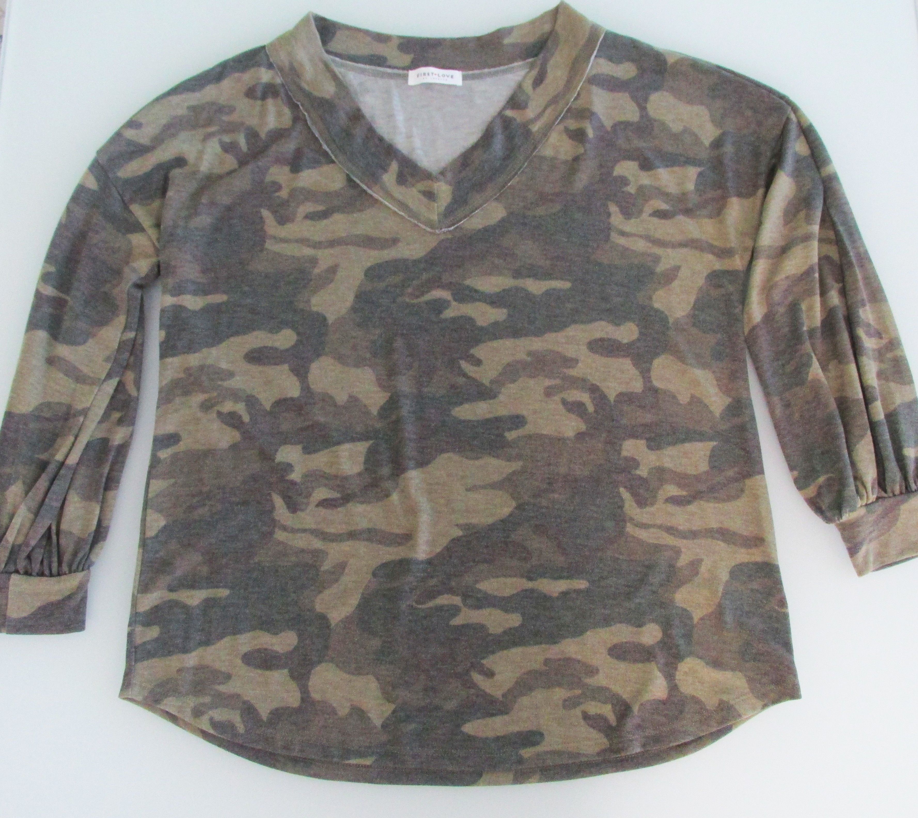 Other First Love Women's Camouflage 1/2 Sleeve Knit Top Size SM Size S / US 4 / IT 40 - 1 Thumbnail