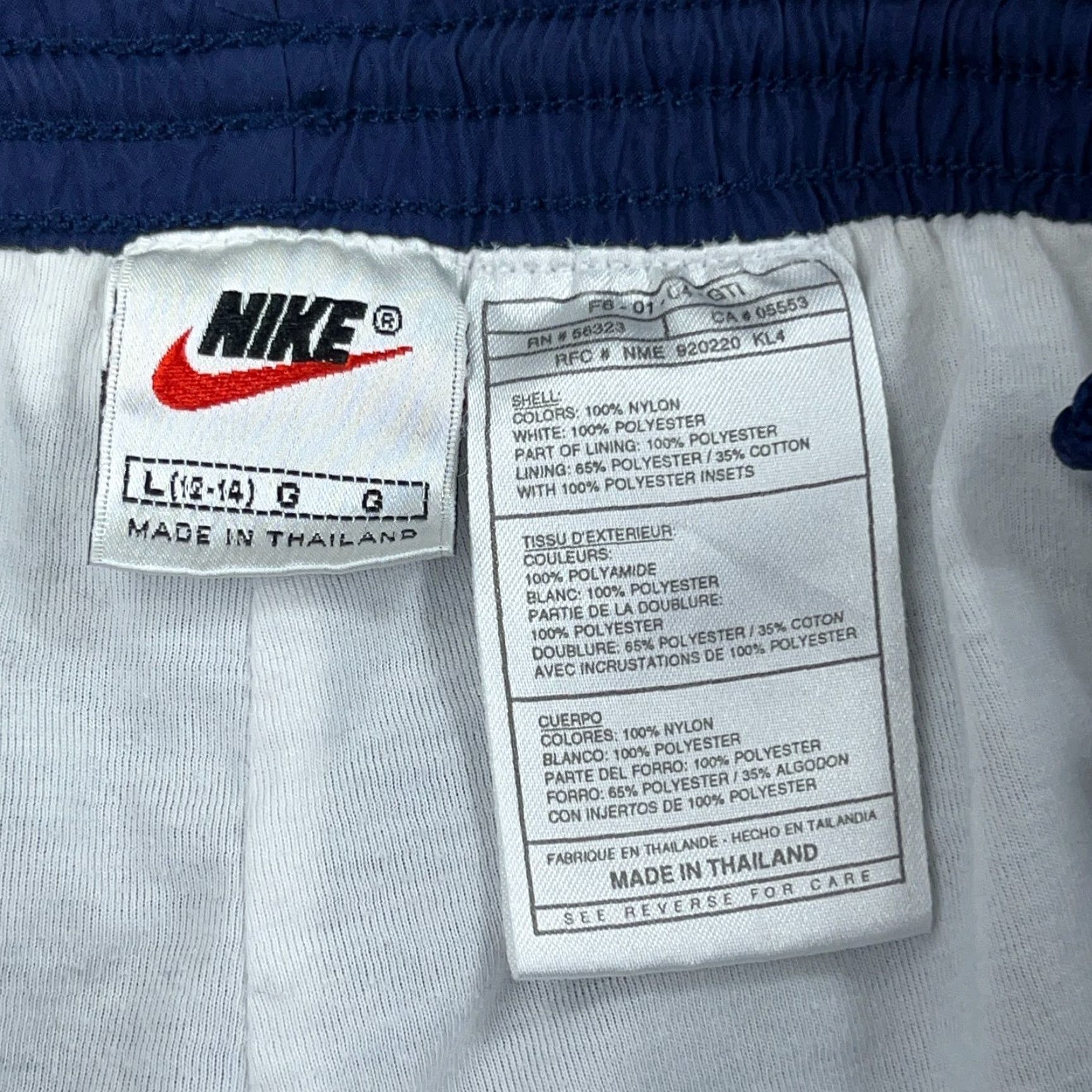 Nike VINTAGE Nike Pants Women L Navy Blue Track Pants 90s Sportswear Baggy Windbreakers Nike Sportswear Womens Size 36" / US 14 / IT 50 - 4 Thumbnail