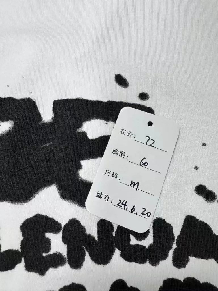 Balenciaga Balenciaga White graffiti short sleeves Size US M / EU 48-50 / 2 - 4 Thumbnail