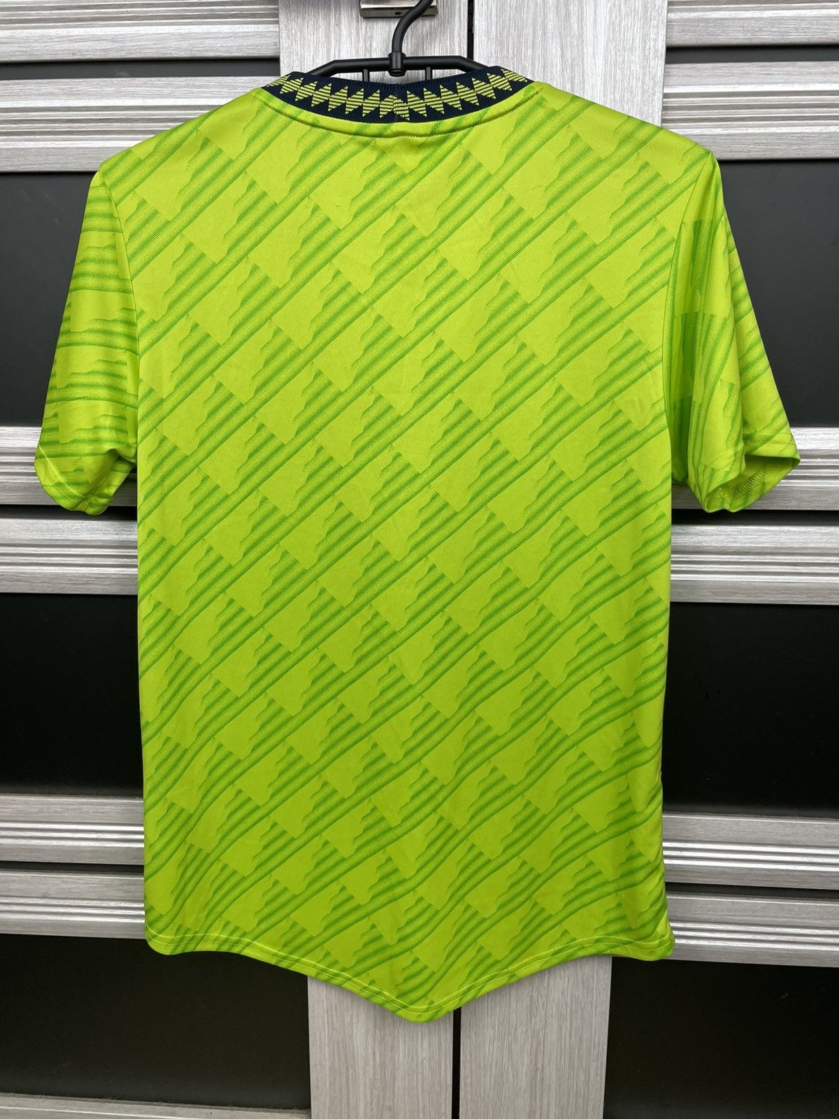 Adidas Adidas Manchester United 2022 2023 Third Jersey Football Kit Size US M / EU 48-50 / 2 - 2 Thumbnail
