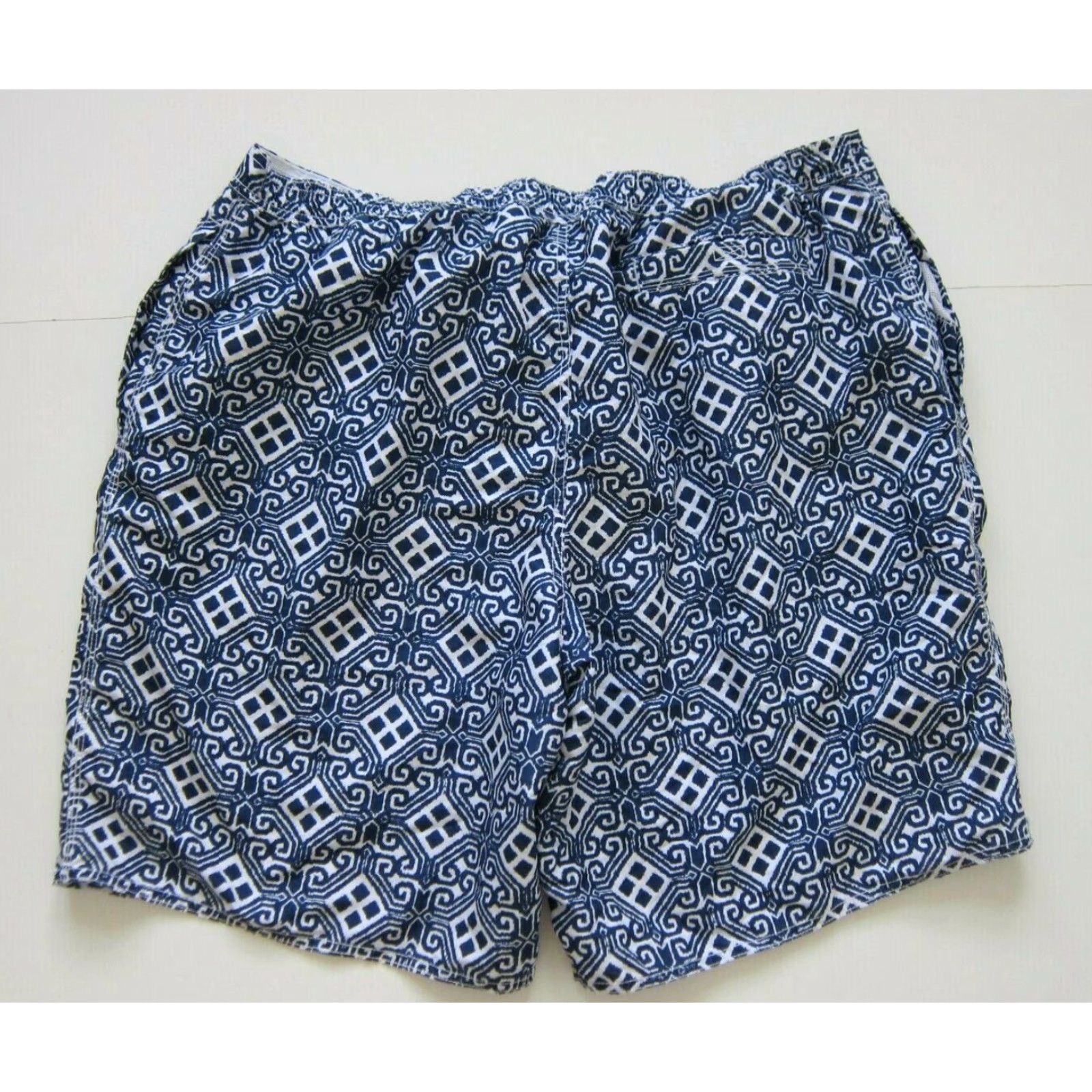 Vintage St. John's Bay White Blue Paisley Lined Swim Beach Board Shorts Men XXL Size US 39 - 2 Thumbnail
