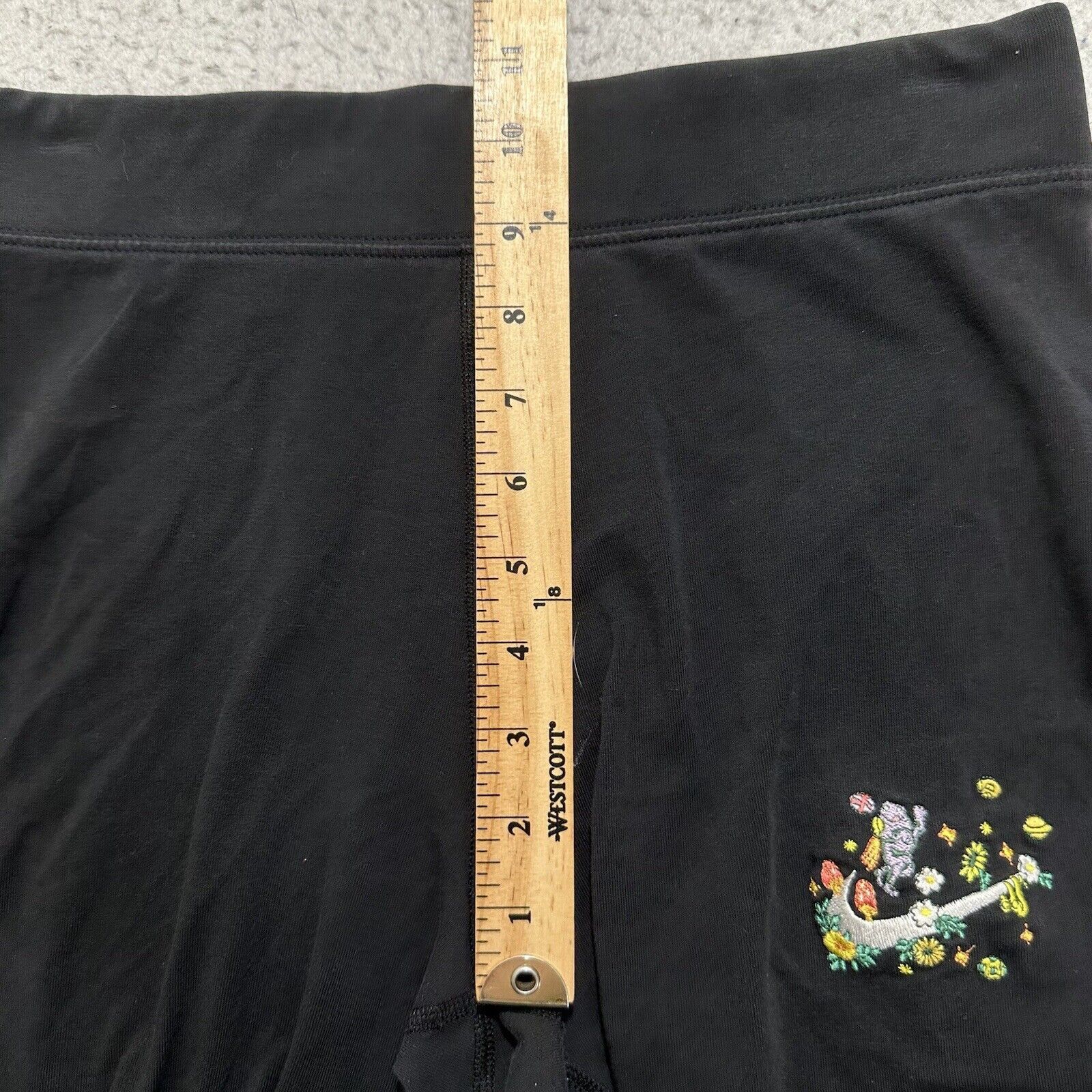 Nike Nike Large 7/8 Running Leggings Floral Yoga Pants Black Size 34" / US 12 / IT 48 - 11 Thumbnail