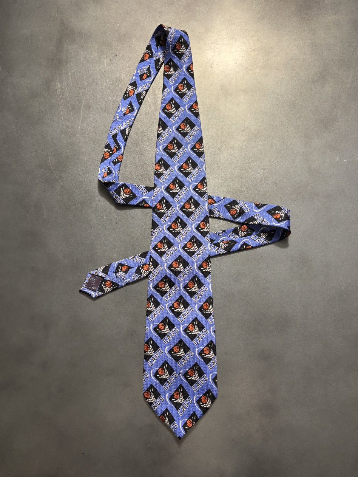 NBA Vintage Cleveland Cavaliers Tie NBA Draft Day 90s Limited Ed Size ONE SIZE - 1 Thumbnail
