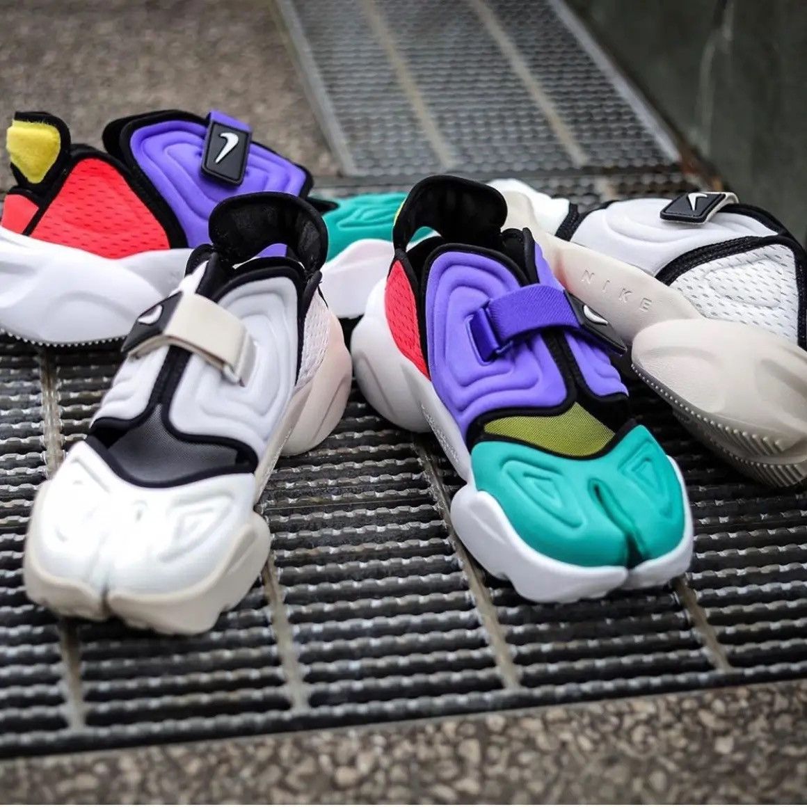 Nike Wmns Nike Aqua Rift 'Summit White' Size US 6.5 / IT 36.5 - 22 Thumbnail