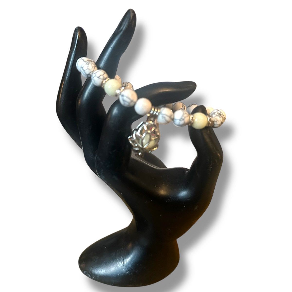 Other Glow in the dark Howlite bead Lotus charm stretch bracelet Size ONE SIZE - 2 Thumbnail