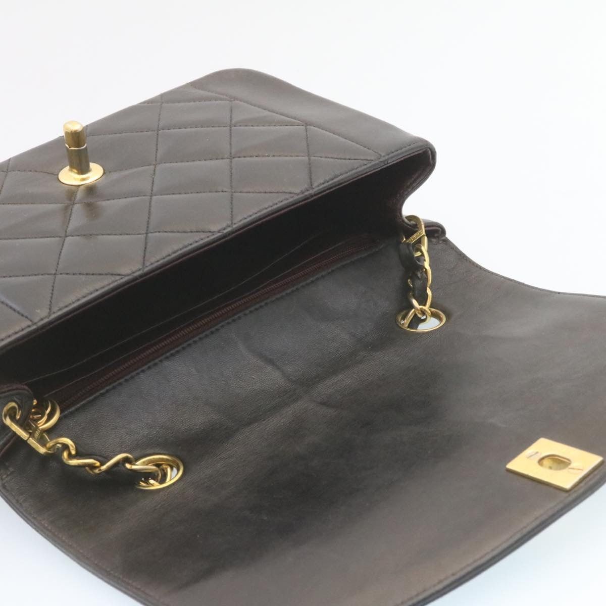 Chanel CHANEL Chain Turn Lock Diana Matelasse Shoulder Bag Lamb Size ONE SIZE - 9 Thumbnail