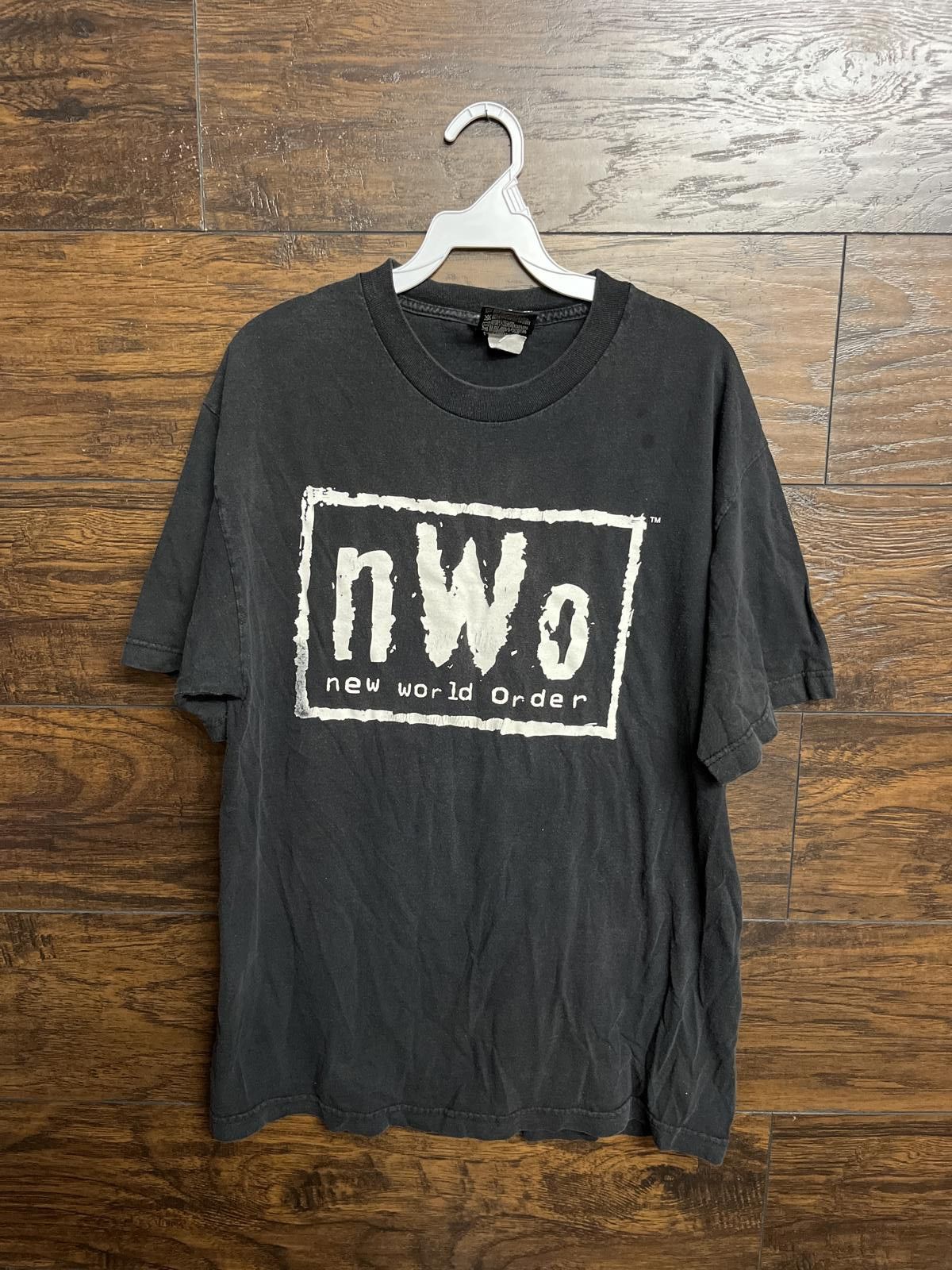 WWE Faded NWO New World Order T-shirt WWE Tee 2008 - L Size US L / EU 52-54 / 3 - 1 Thumbnail
