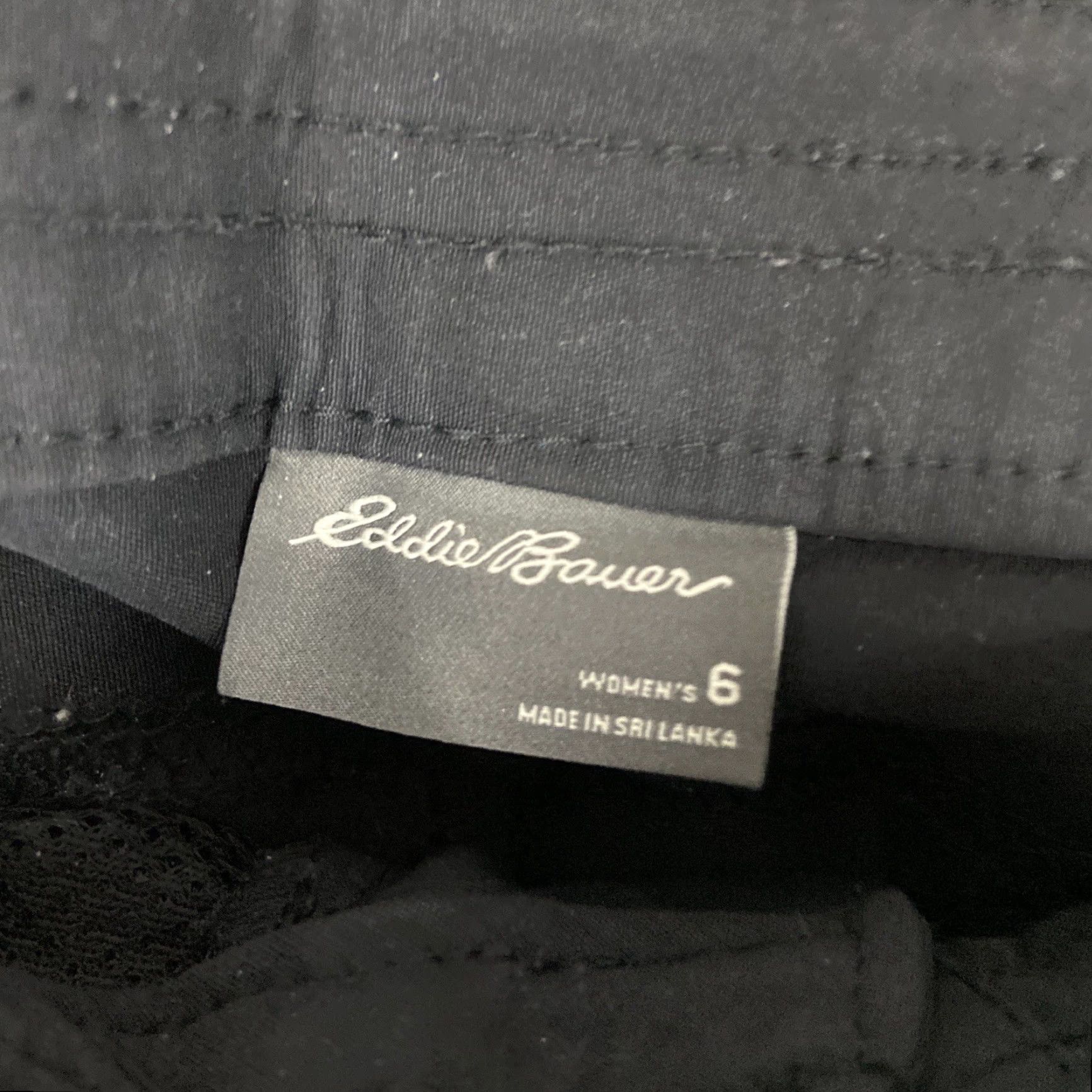 Eddie Bauer Eddie Bauer Pants Women 6 Black Capri Womens Size 28" / US 6 / IT 42 - 5 Thumbnail