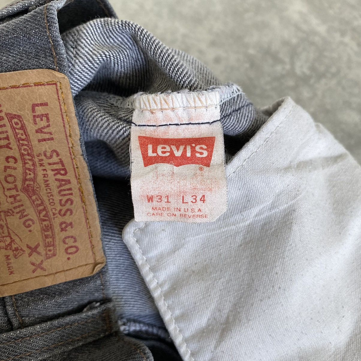 Levi's Size 30x33 Vintage Late 80’s Levis 505 Faded Ash Grey Jeans Size US 30 / EU 46 - 22 Thumbnail