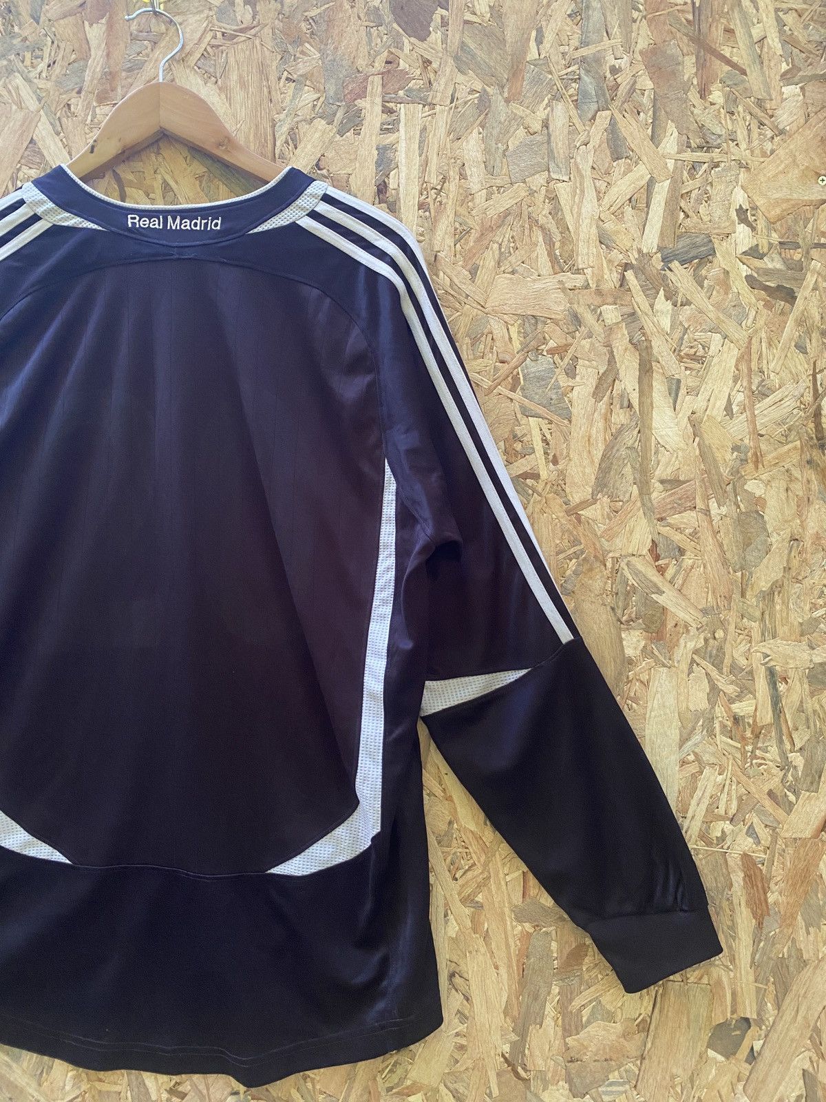 Vintage Vintage real madrid longsleeve jersey Size US M / EU 48-50 / 2 - 9 Thumbnail