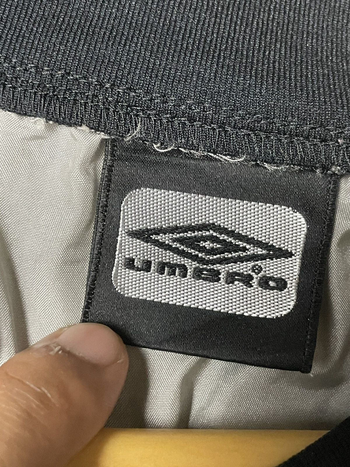Japanese Brand × Umbro × Vintage Vintage UMBRO 90’s Nylon Windbreaker (72) Size US M / EU 48-50 / 2 - 8 Thumbnail