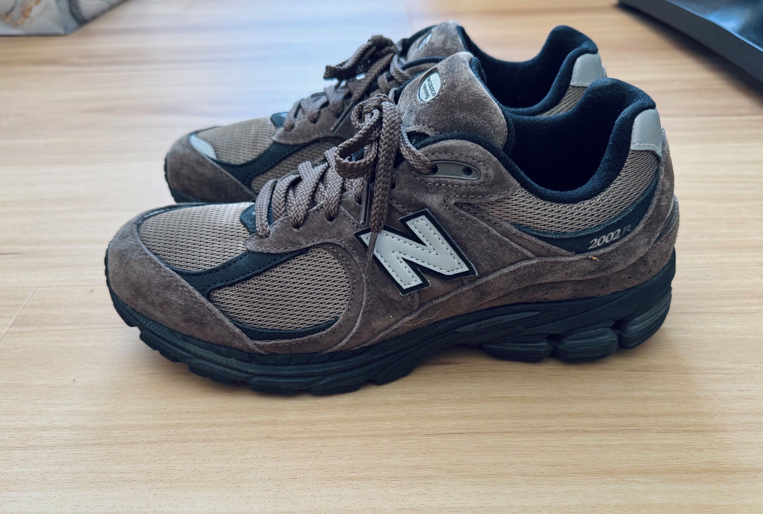 New Balance New Balance 2002R 'Dark Mushroom' Size US 10 / EU 43 - 2 Thumbnail