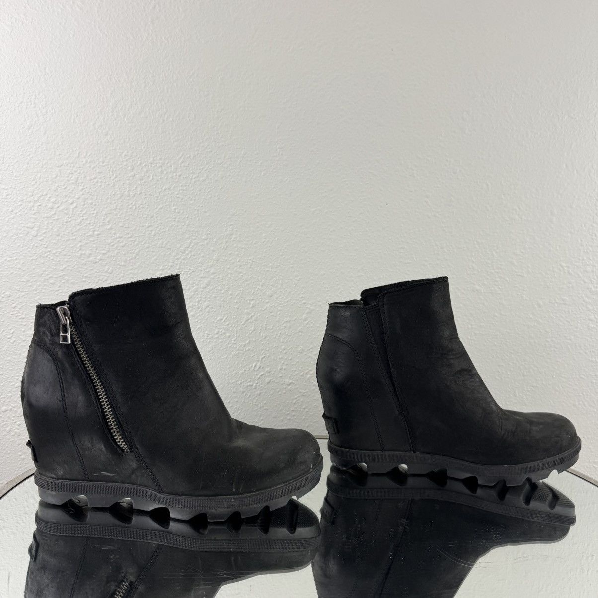 SOREL SOREL Black Leather Joan of Arctic Wedge II Zip Ankle Bootie Size US 8 / IT 38 - 3 Thumbnail