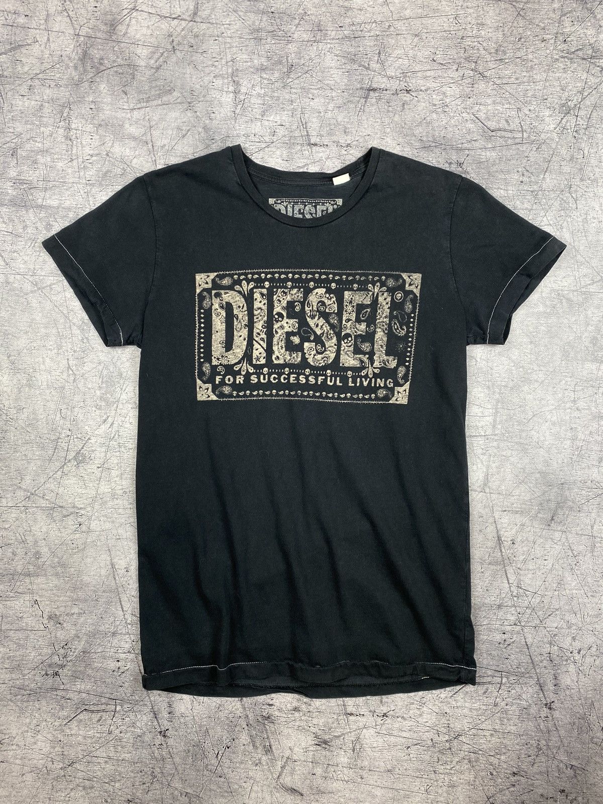 Diesel × Vintage Vintage Diesel Designer T Shirt Tee Size M Size US M / EU 48-50 / 2 - 2 Thumbnail
