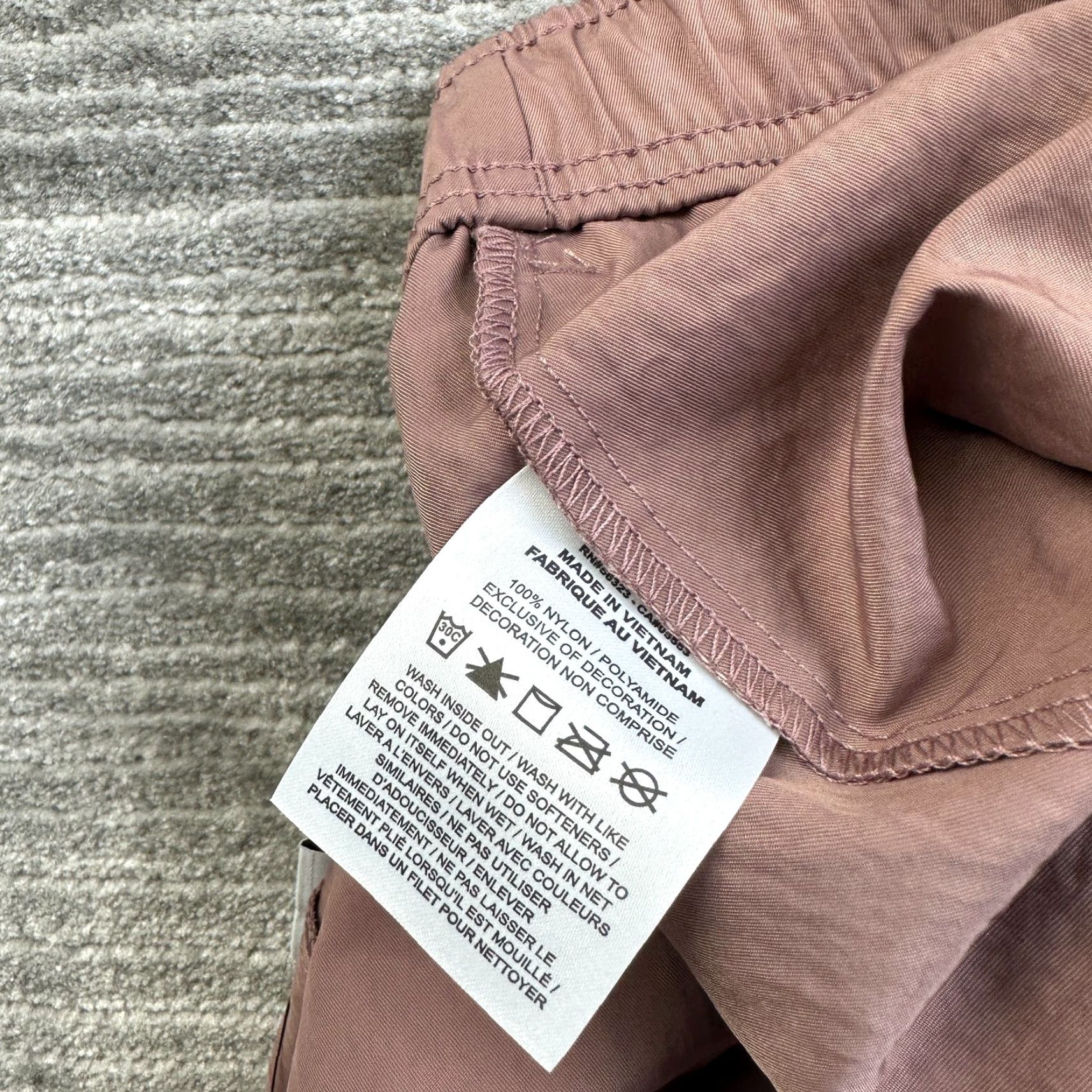Nike Nike Pants Womens 2X Purple Mauve High Waisted Woven Cargo Shirt? Size 40" / US 18 - 4 Thumbnail
