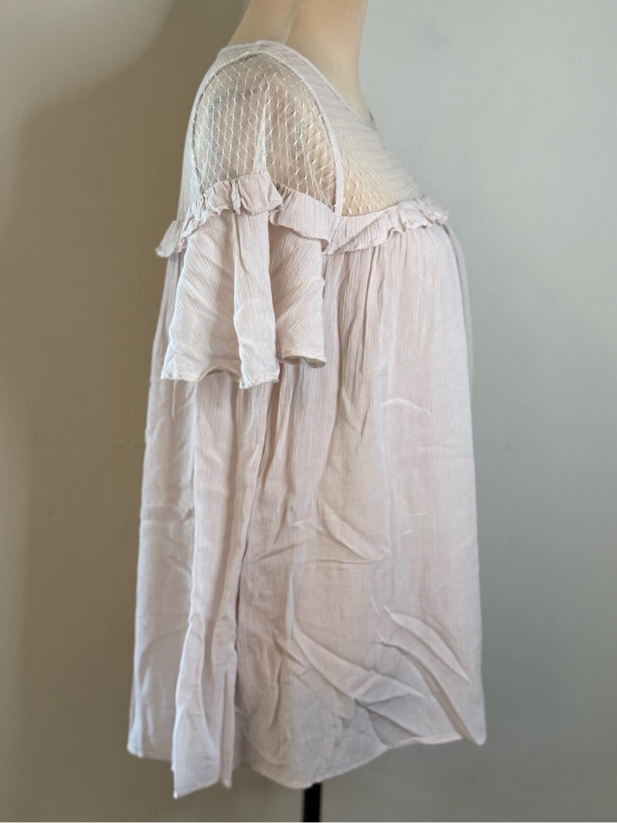 Eastland easel lace & gauzy short sleeve top light pink ruffles SZ SM Size S / US 4 / IT 40 - 2 Thumbnail