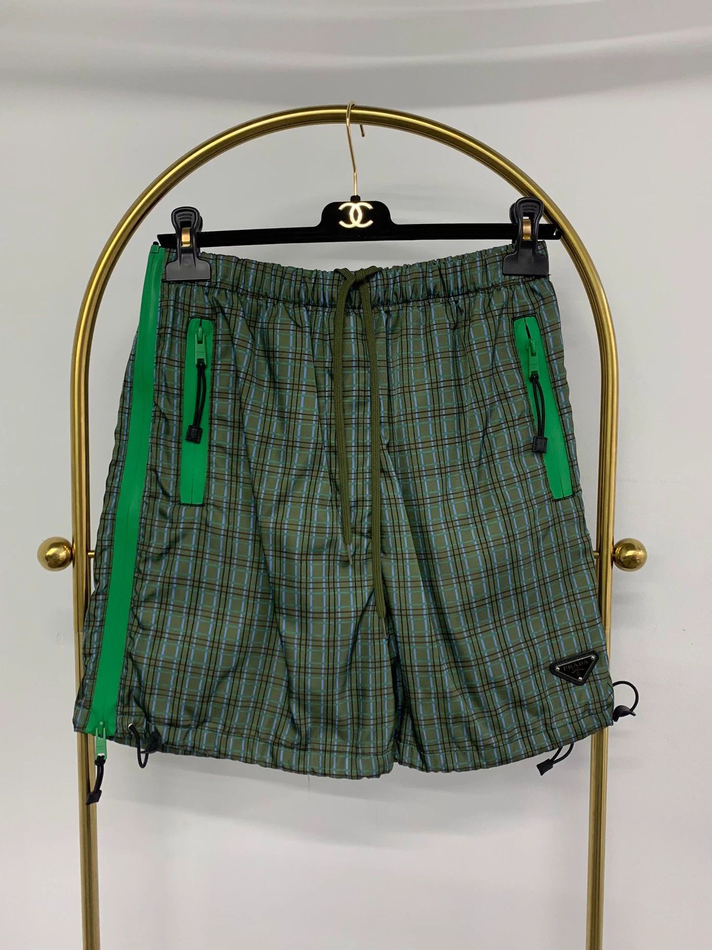 Prada Prada Green Check Top & Shorts Women's 36/38 Near New Size XS / US 0-2 / IT 36-38 - 4 Thumbnail