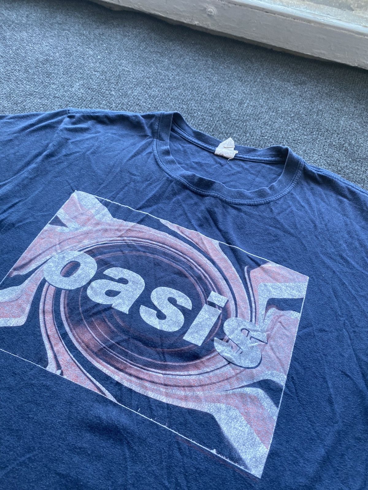 Band Tees 🔥Oasis 2019 Band Tour Blue tee mens L rare Size US L / EU 52-54 / 3 - 2 Thumbnail