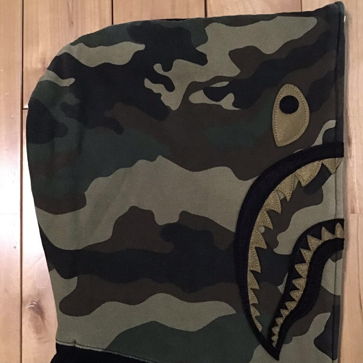Bape × Undefeated Undefeated × BAPE camo shark full zip hoodie a bathing ape Size US M / EU 48-50 / 2 - 5 Thumbnail