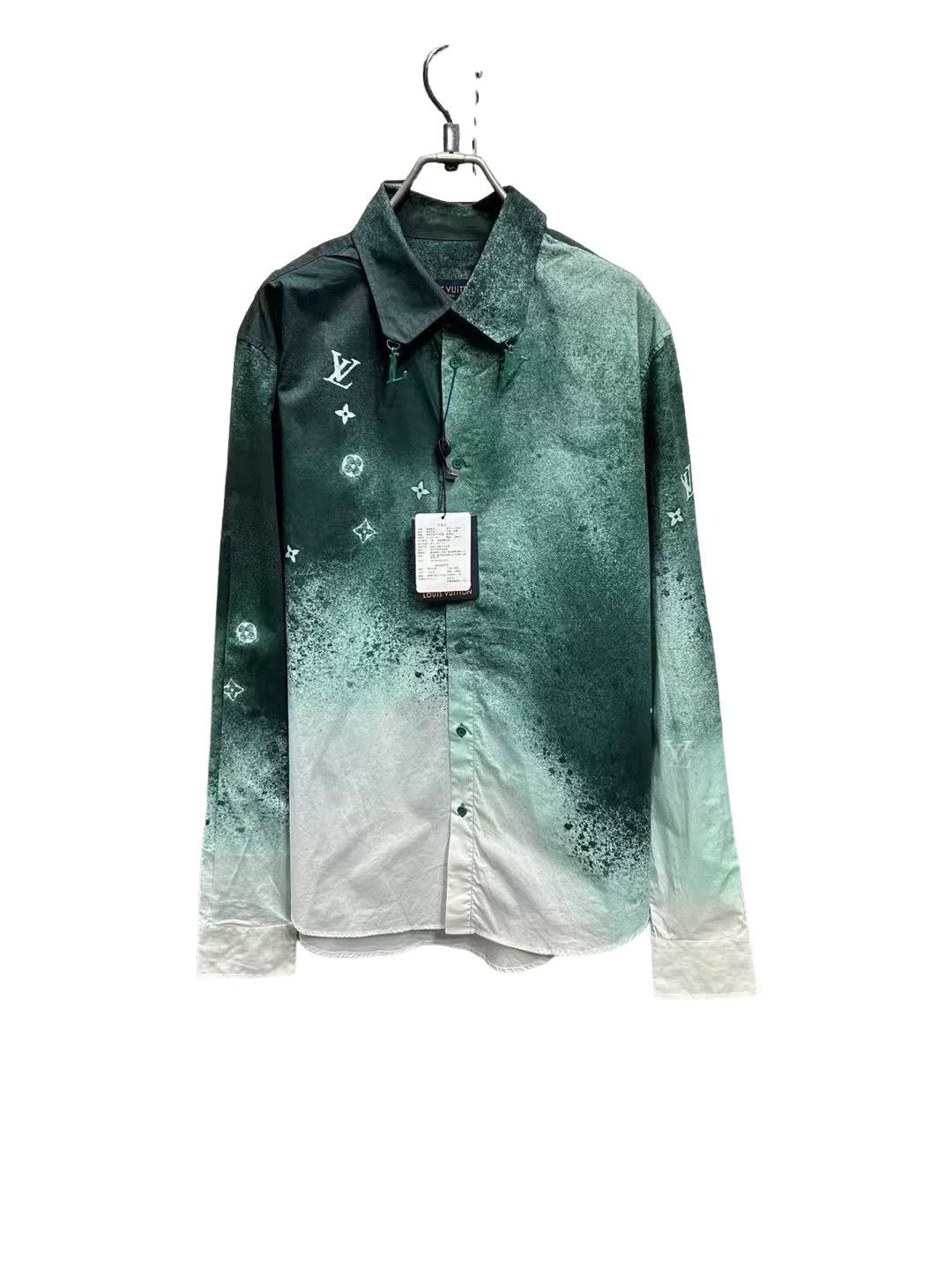 Louis Vuitton Louis Vuitton Monogram Gradient Shirt Size L Size US L / EU 52-54 / 3 - 1 Thumbnail