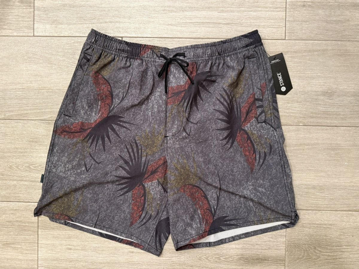 Stance Socks Stance Complex 2.0 Hybrid Short 7" Inseam BlackFade Sz Large Size US 34 / EU 50 - 1 Thumbnail