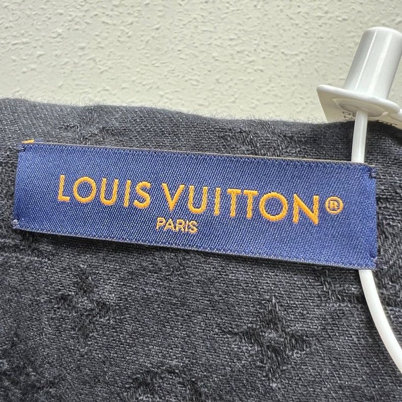 Louis Vuitton Louis Vuitton Black dark-print denim, floral, Logo-covered Size US L / EU 52-54 / 3 - 3 Thumbnail