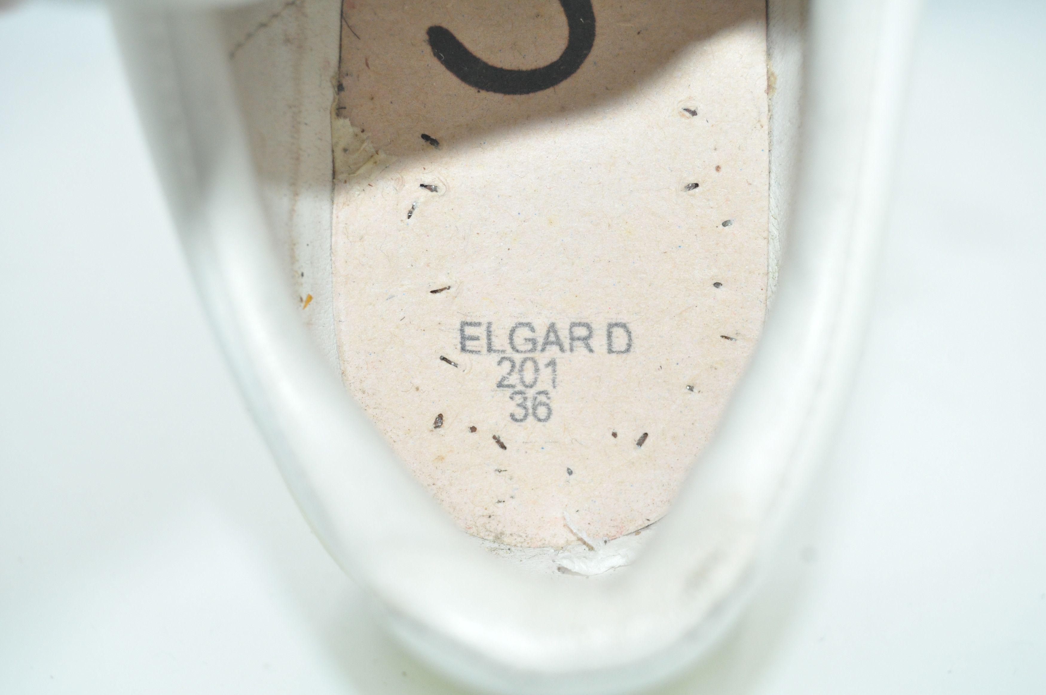Alexander McQueen Alexander Mcqueen - Clear Sole Larry Sneakers Size US 6 / IT 36 - 10 Thumbnail