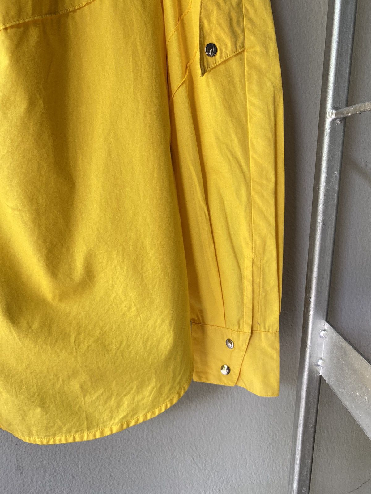 Mugler MUGLER Bright Yellow Long-Sleeve Snap-Button Collar Shirt Size M / US 6-8 / IT 42-44 - 14 Thumbnail