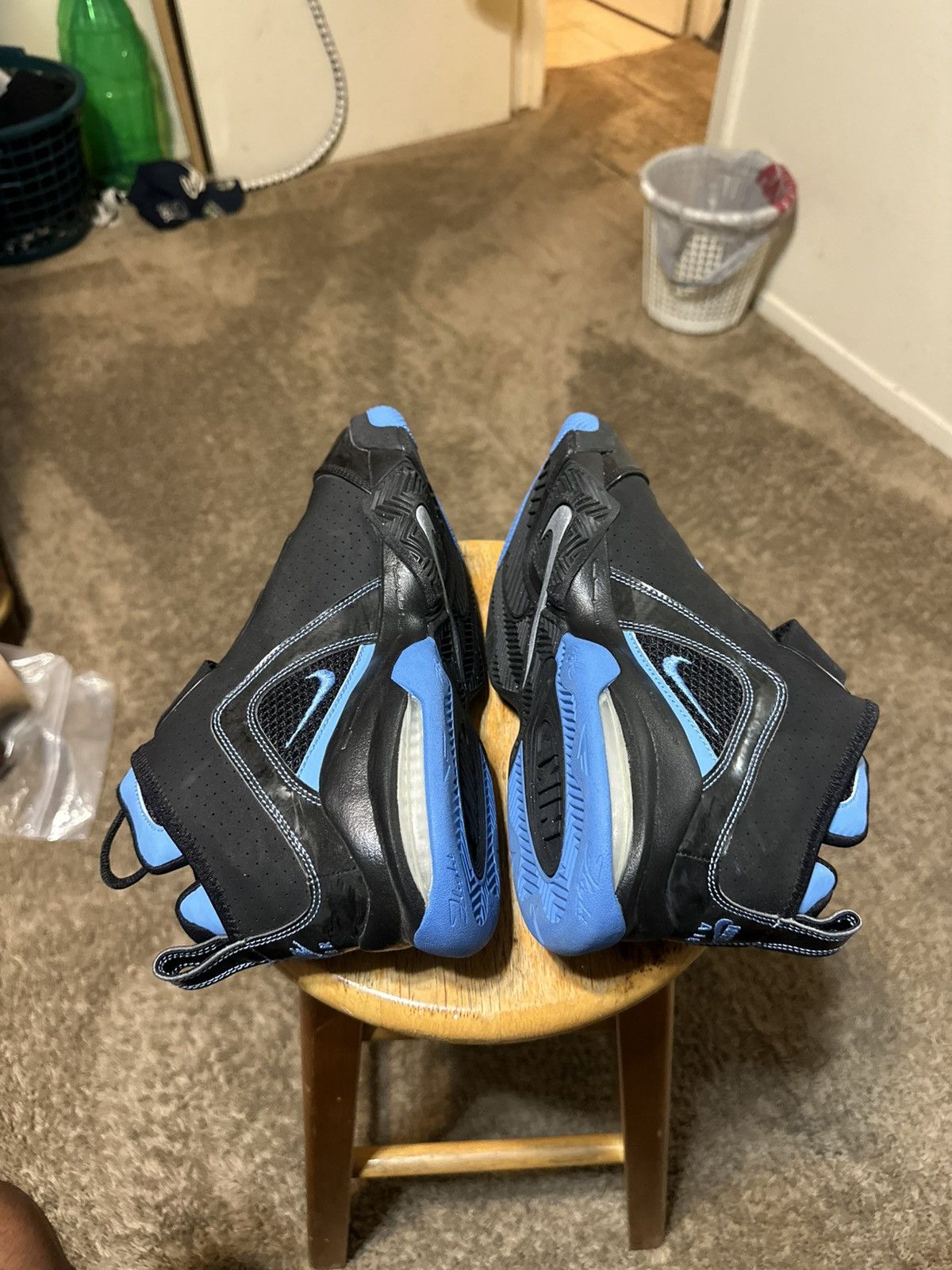 Nike Vintage Nike Zoom flight club 2009 size 10 Size US 10 / EU 43 - 6 Thumbnail