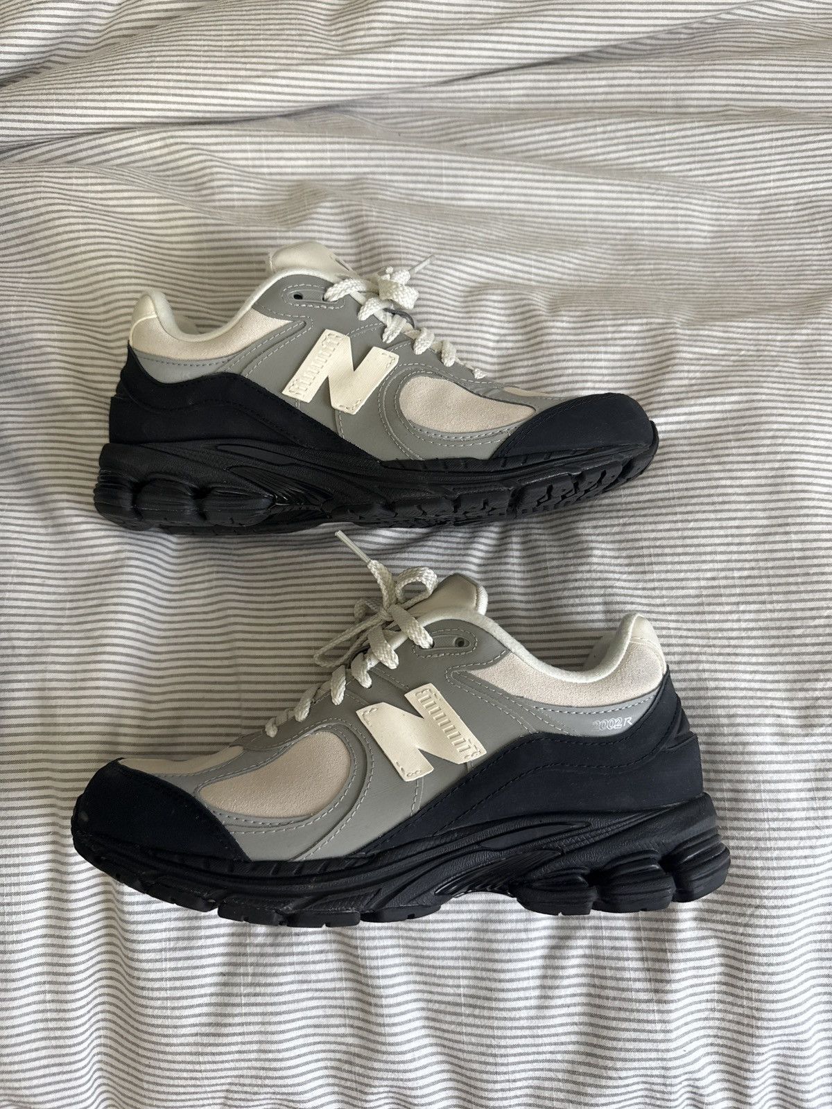 New Balance × The Basement The Basement New Balance 2002R Stone Grey Size US 7 / EU 40 - 1 Thumbnail