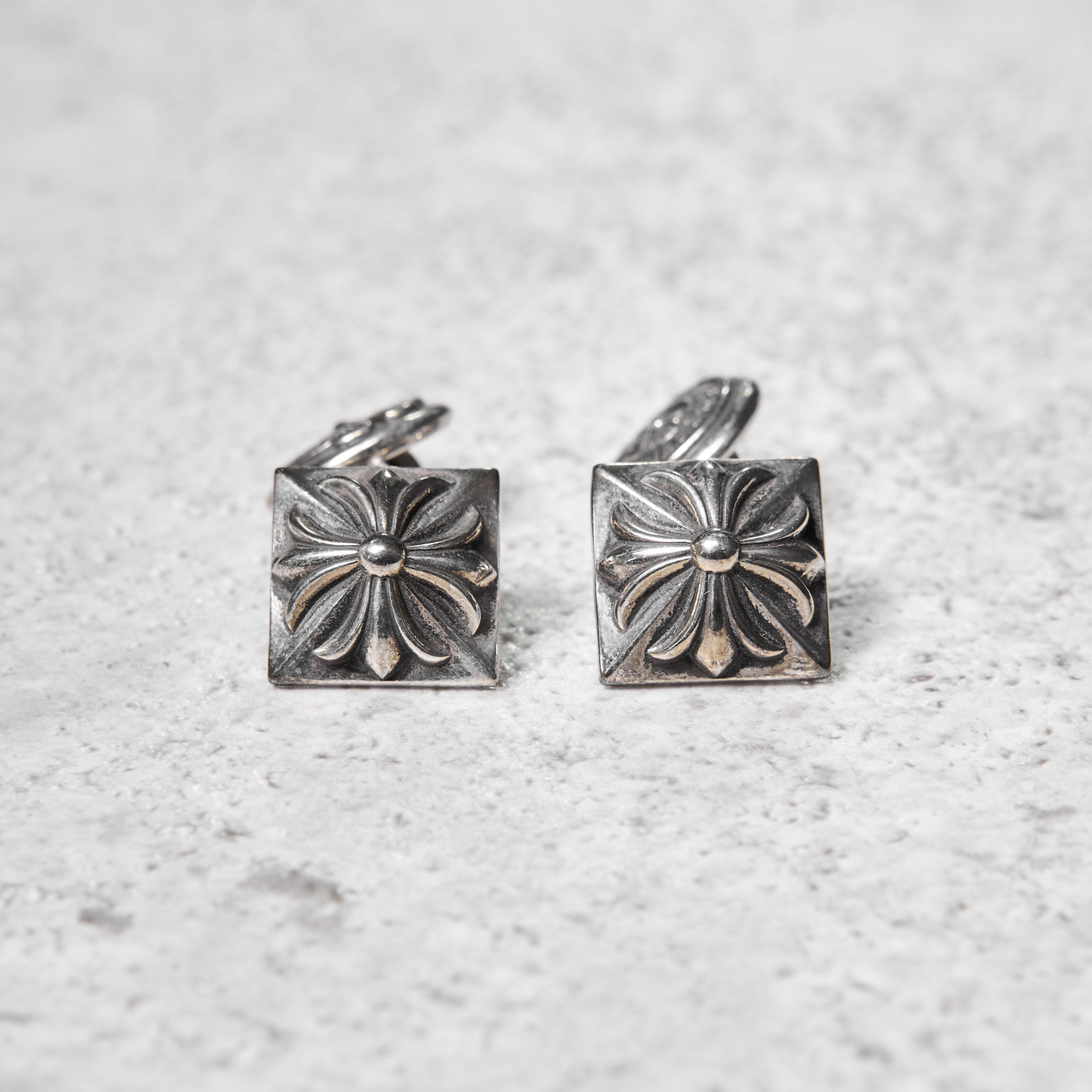 Chrome Hearts CHROME HEATS Pyramid Stud Cufflinks SILVER Size ONE SIZE - 4 Thumbnail
