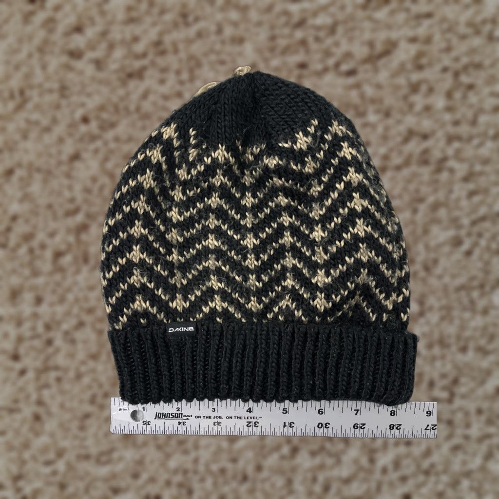 Dakine DAKINE Beanie Hat Adult One Size Black Knit Zig Zag 100% Acrylic Ski Mens Womens Unisex Size ONE SIZE - 1 Thumbnail