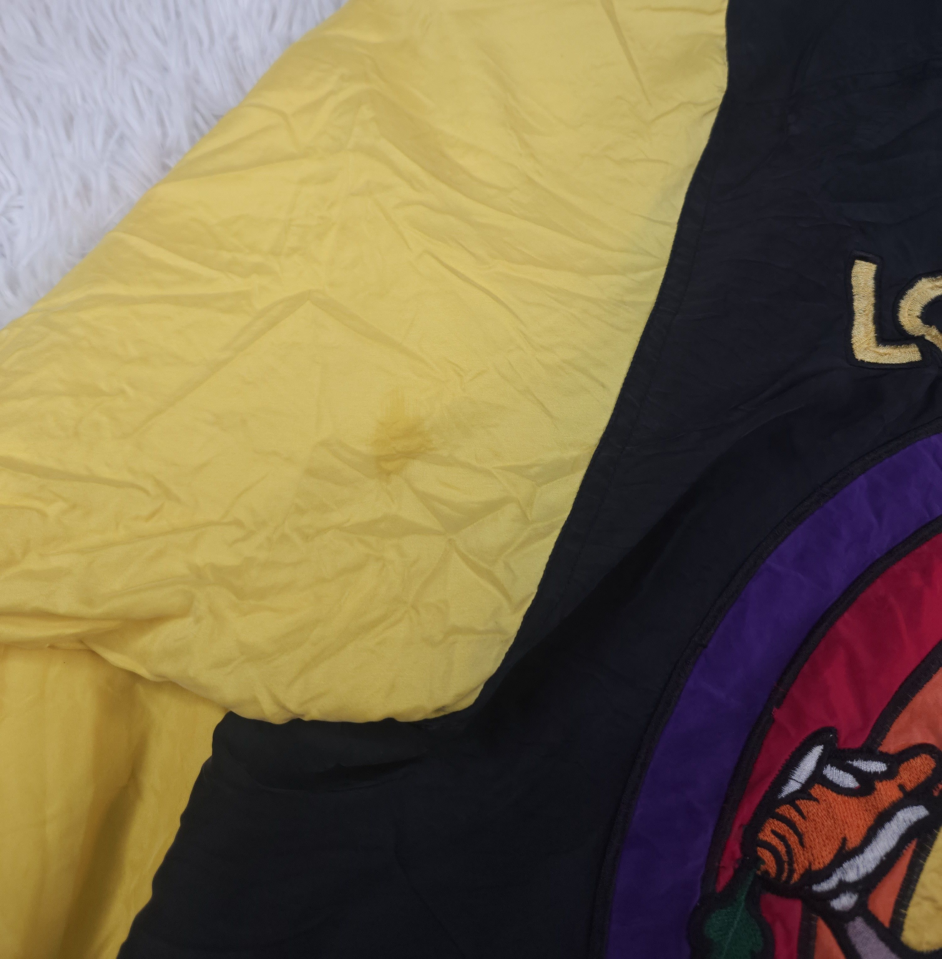 Warner Bros Vintage JH Silk Looney Tunes full zip windbreaker jacket Size US L / EU 52-54 / 3 - 10 Thumbnail