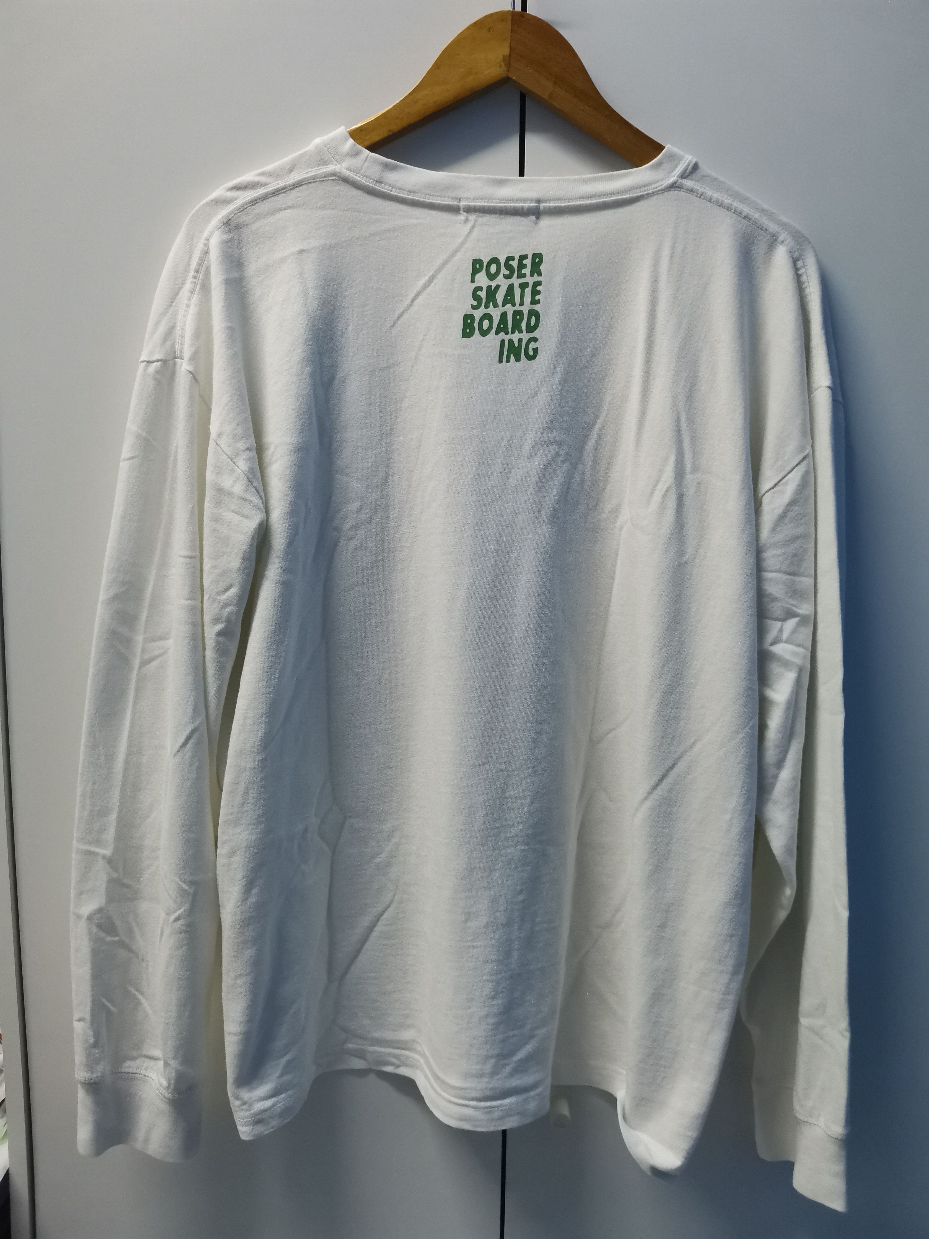Santa Cruz Skateboards Vintage Poser Skateboard Cryptid Skater Long sleeve Bitch Size US L / EU 52-54 / 3 - 3 Thumbnail
