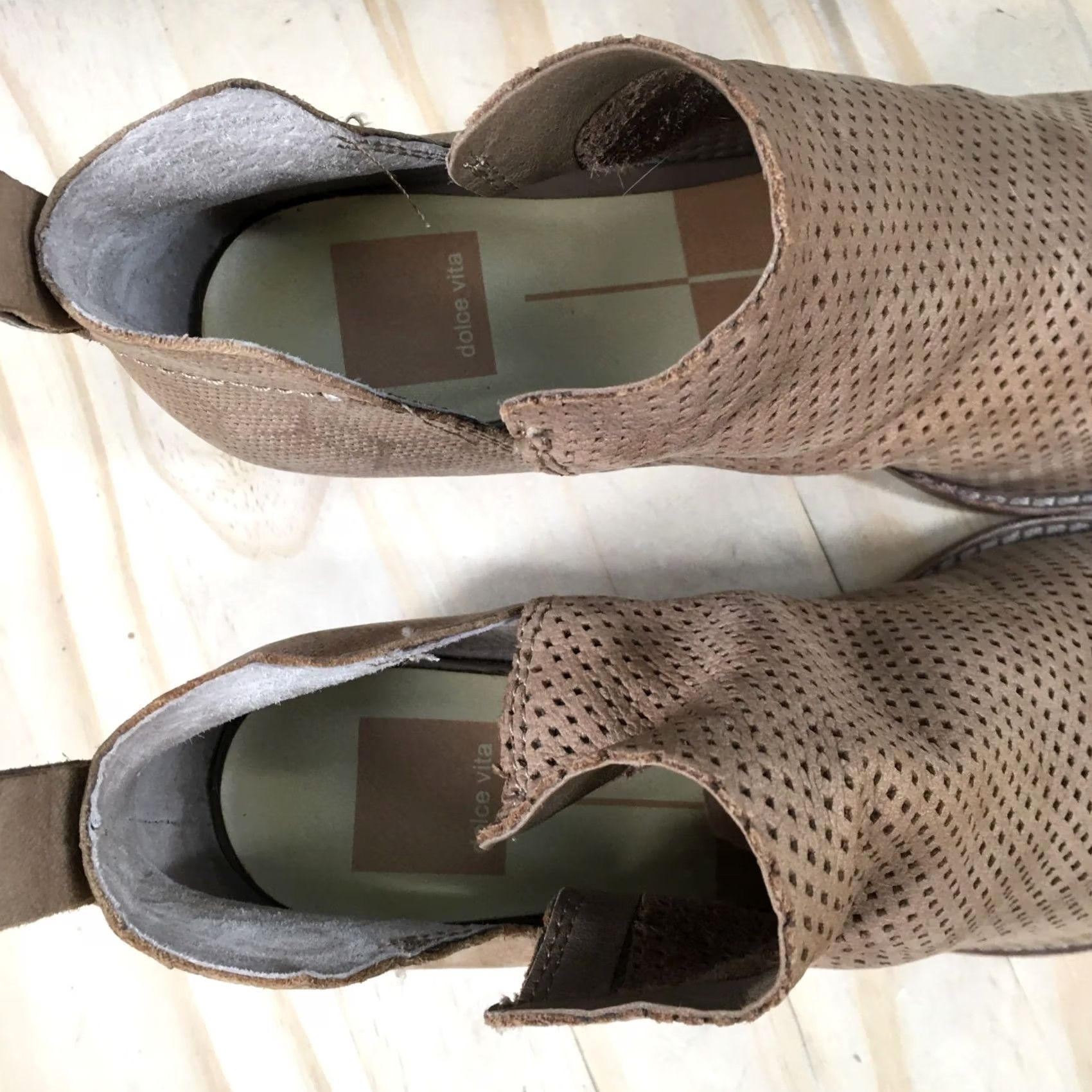 Dolce Vita Dolce Vita Boots Women 8 Brown Sonya Almond Toe Slip On Perforated Leather Ankle Bootie Size US 8 / IT 38 - 7 Thumbnail