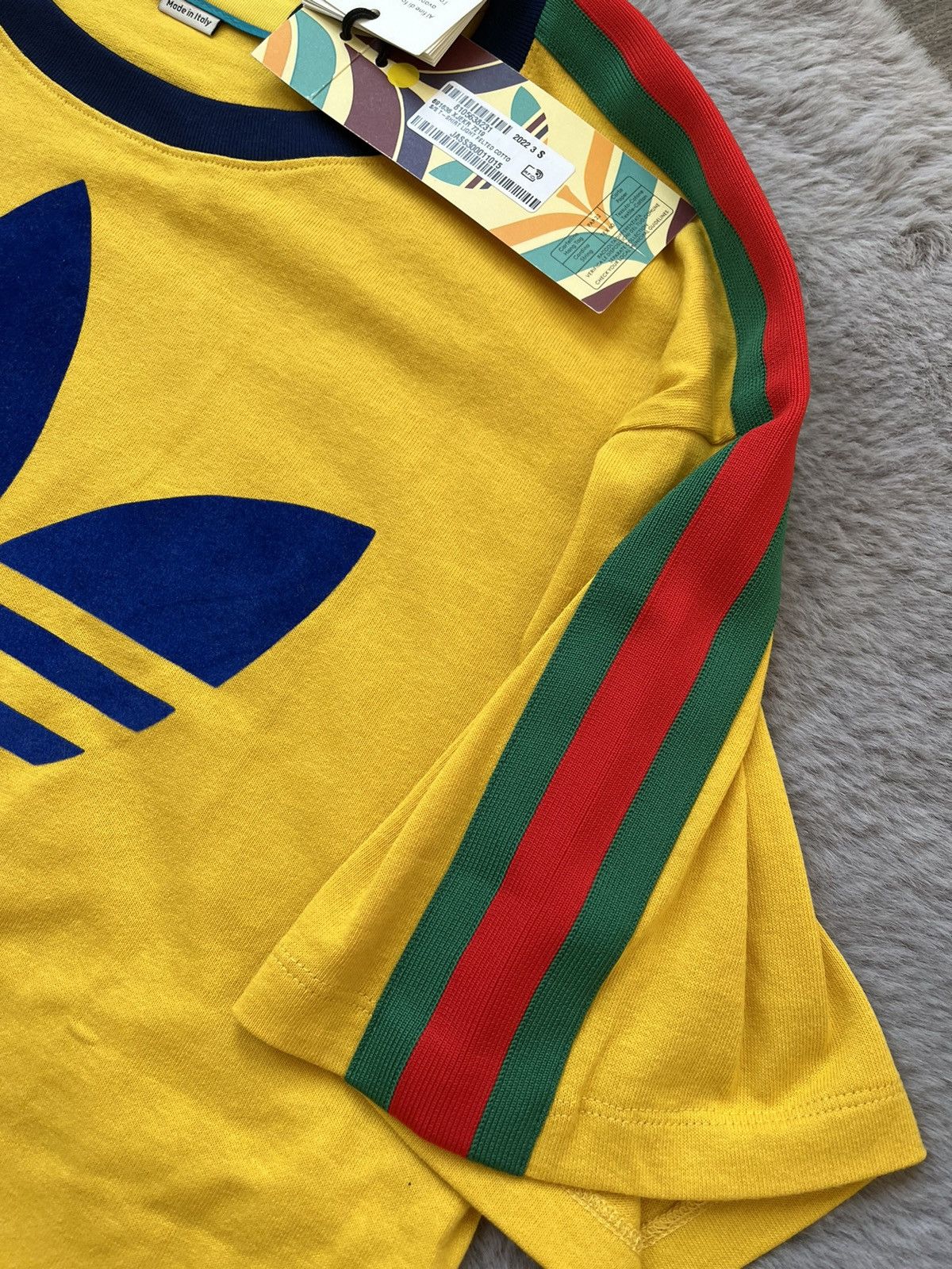 GUCCI×adidas クロップTシャツ イエロー #1921 GUCCI×adidas クロップTシャツ イエロー #1921 - メルカリ