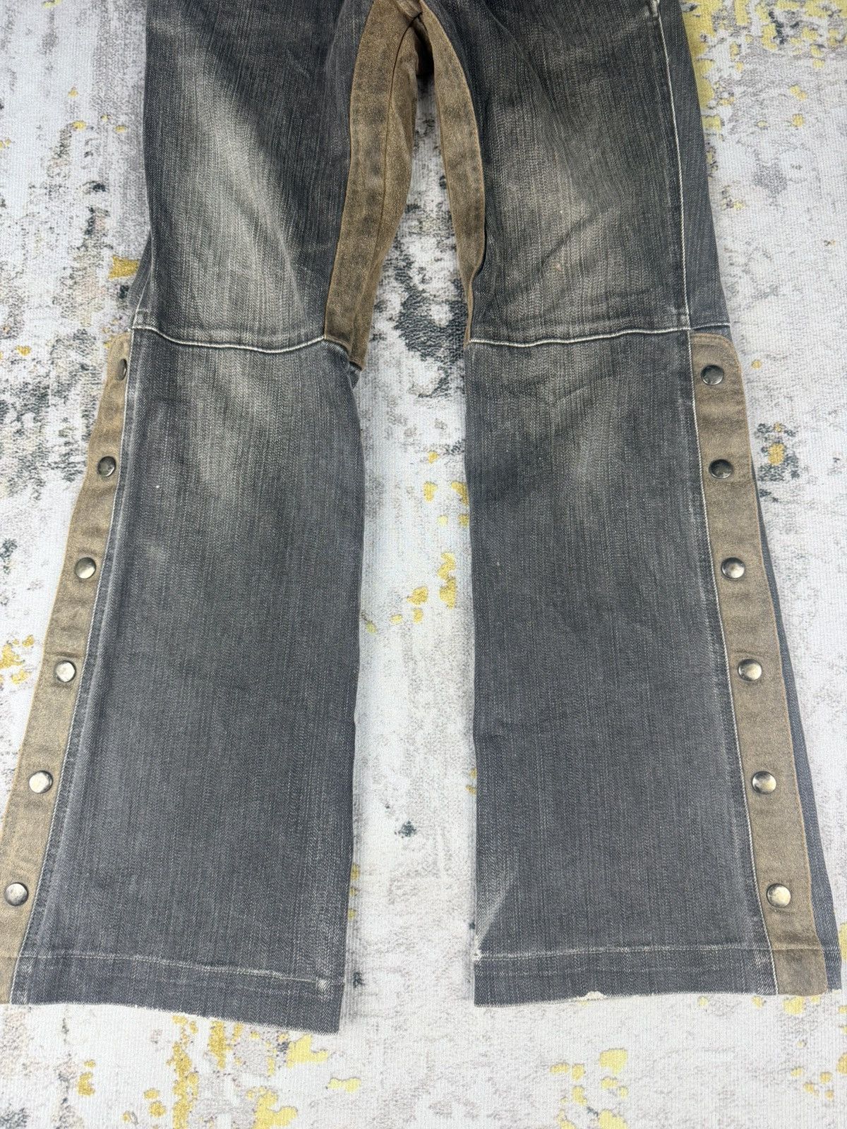 Tornado Mart Rare Flared Tornado Mart Suede Washed Jeans Size US 29 - 4 Thumbnail