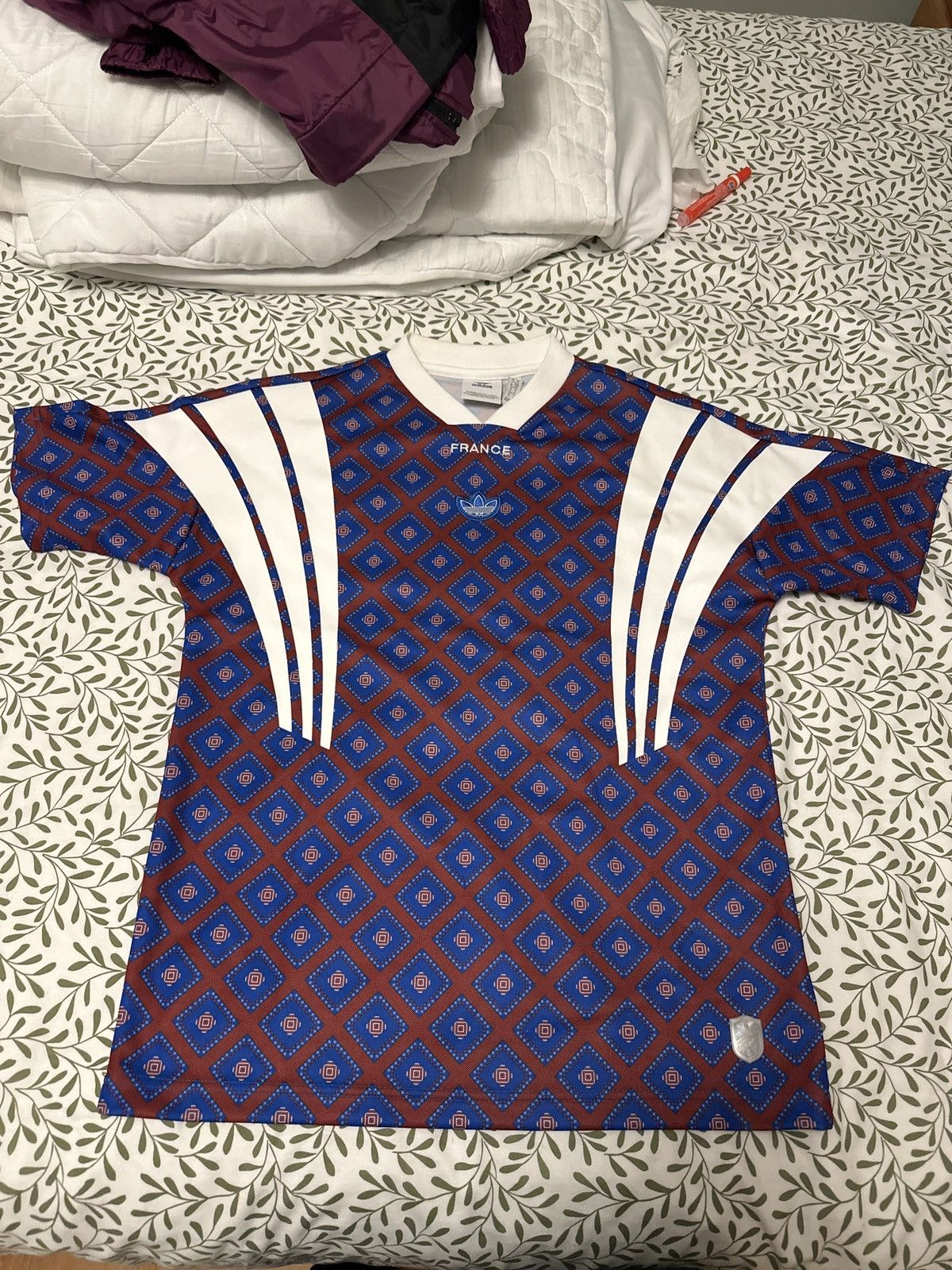 France soccer jersey/shirt