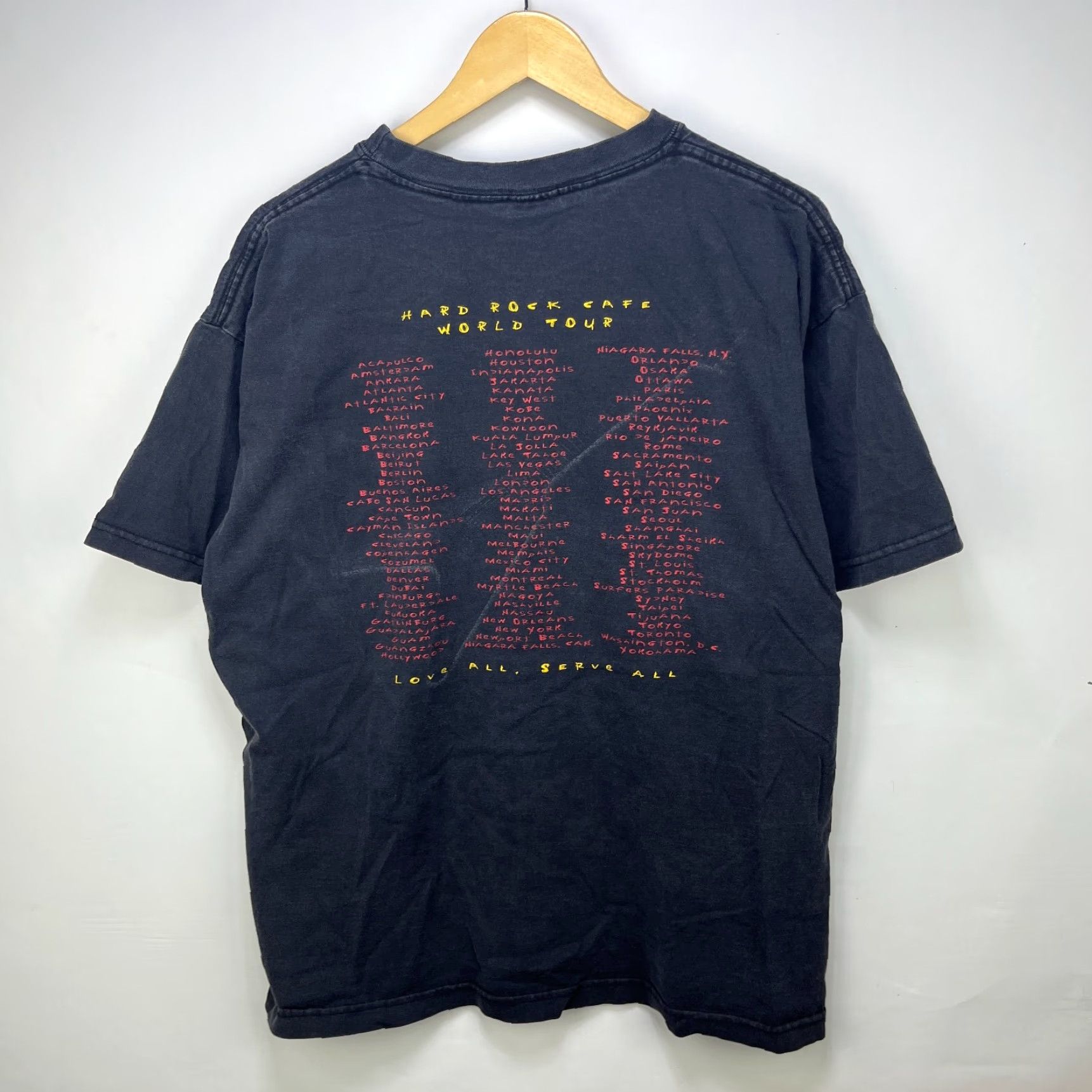 Hard Rock Cafe Vintage Hard Rock Cafe Toronto Sun Faded 90s Black XL T-Shirt User: Vintage Hard Rock Cafe Toronto Sun Faded 90s Black XL T-Shirt Size US XL / EU 56 / 4 - 5 Thumbnail