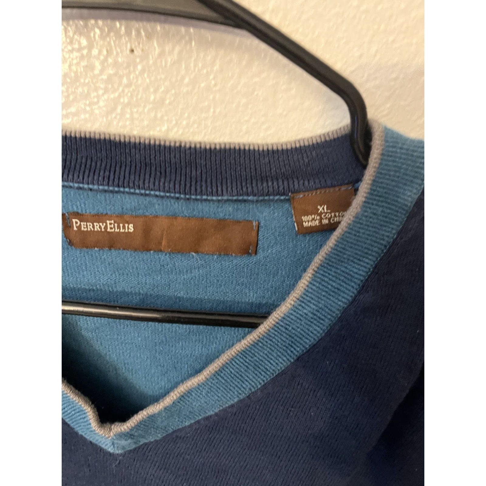Perry Ellis VINTAGE Perry Ellis Sweater Pullover Men's XL Long Sleeve Blue V-Neck Knit Cotton Blend Modern Fashion Size US XL / EU 56 / 4 - 2 Thumbnail