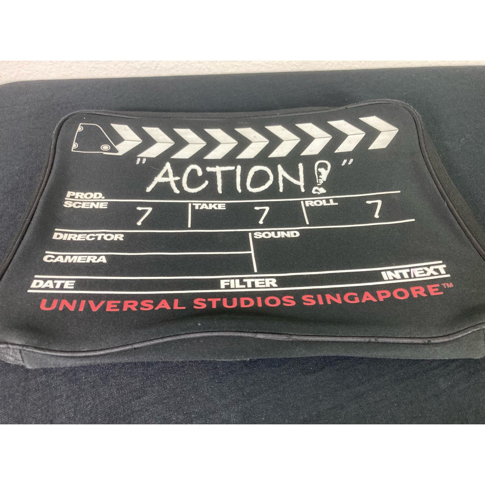 Universal Studios Universal Studios Singapore Movie Clapboard Laptop Black Size ONE SIZE - 2 Thumbnail