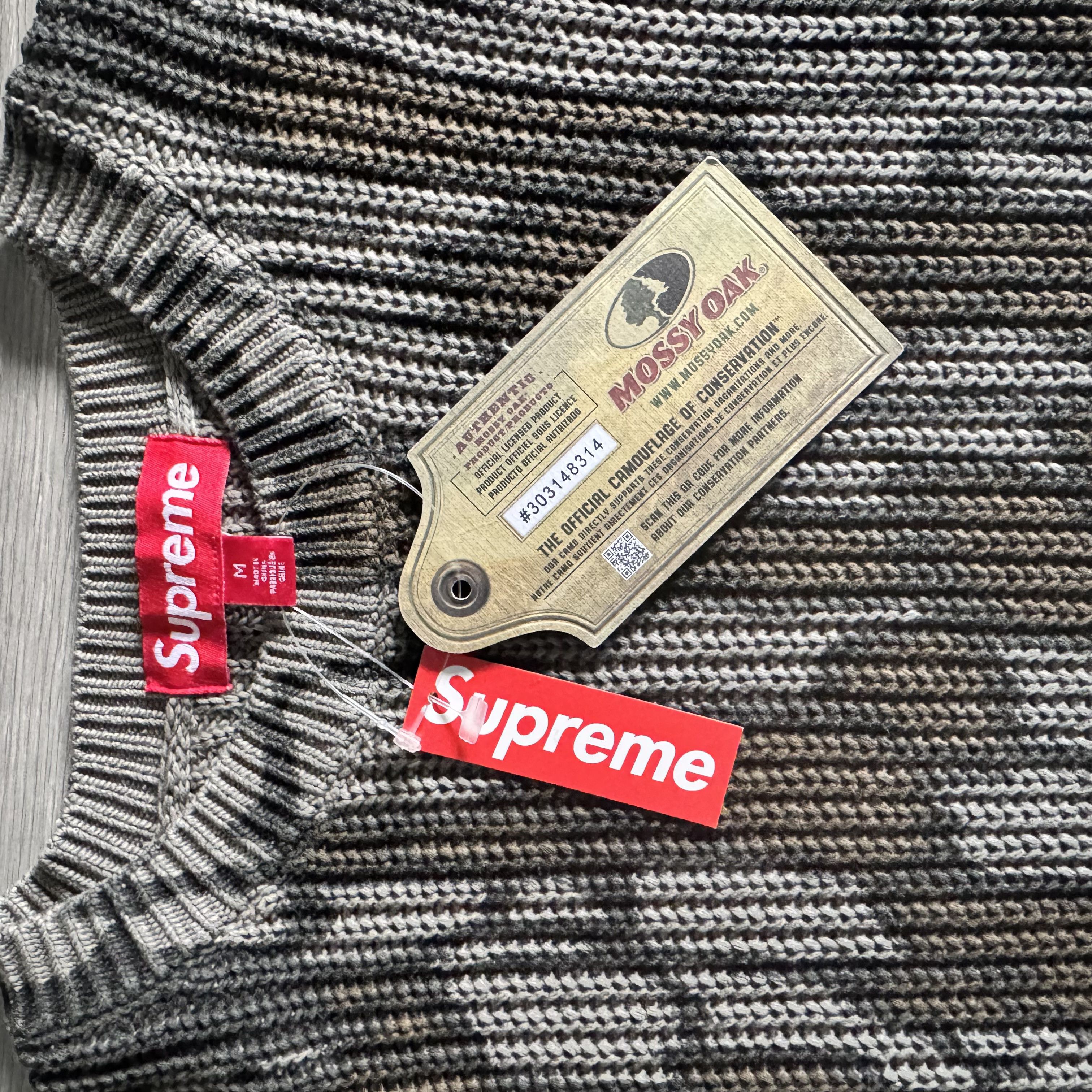 Supreme Supreme Old English Sweater Camo Size US M / EU 48-50 / 2 - 8 Thumbnail
