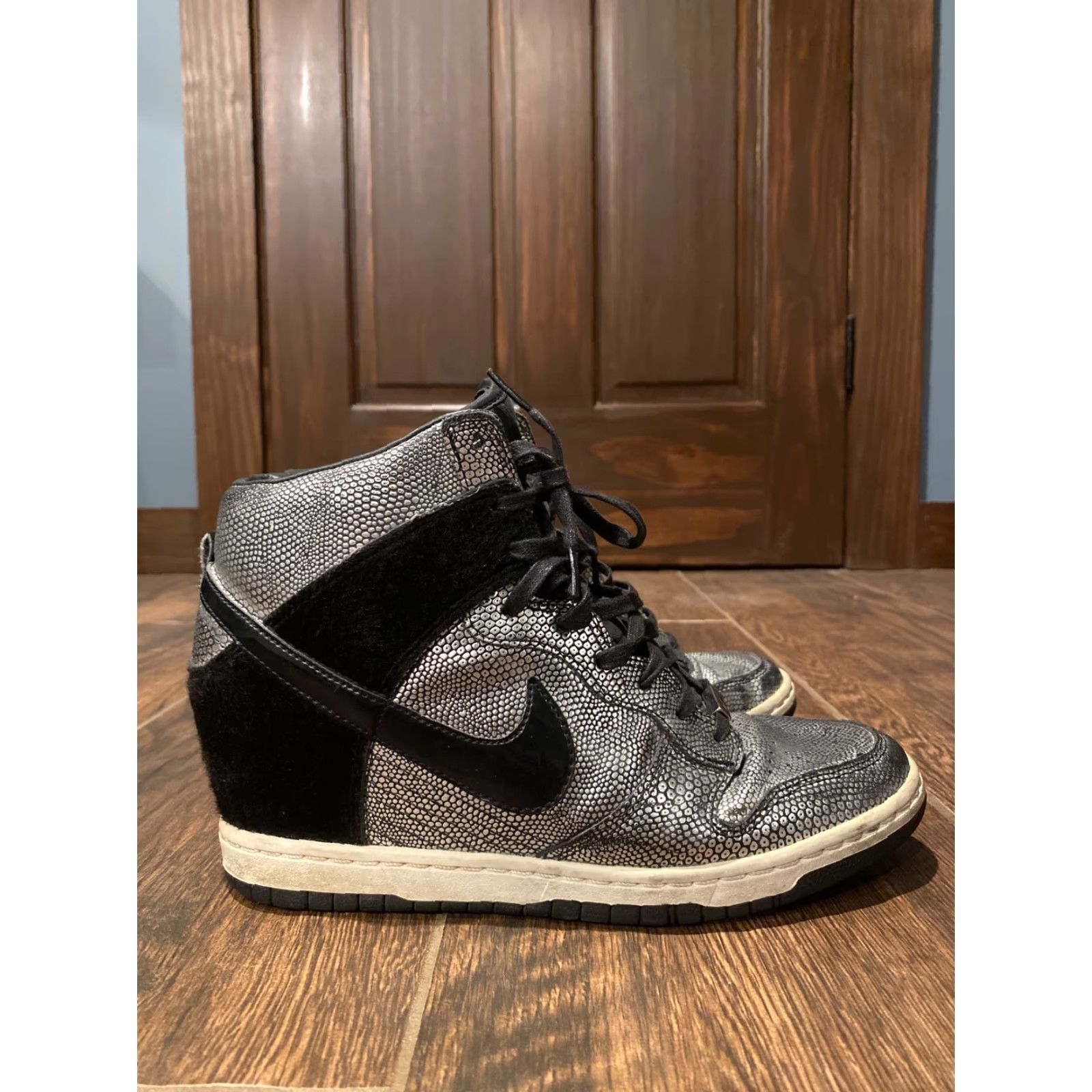 Nike Nike Dunk Sky Hi City FW QS NYC Hidden Wedge Heel Black Silver 9 Women Leather Sneaker Size US 9 / IT 39 - 3 Thumbnail