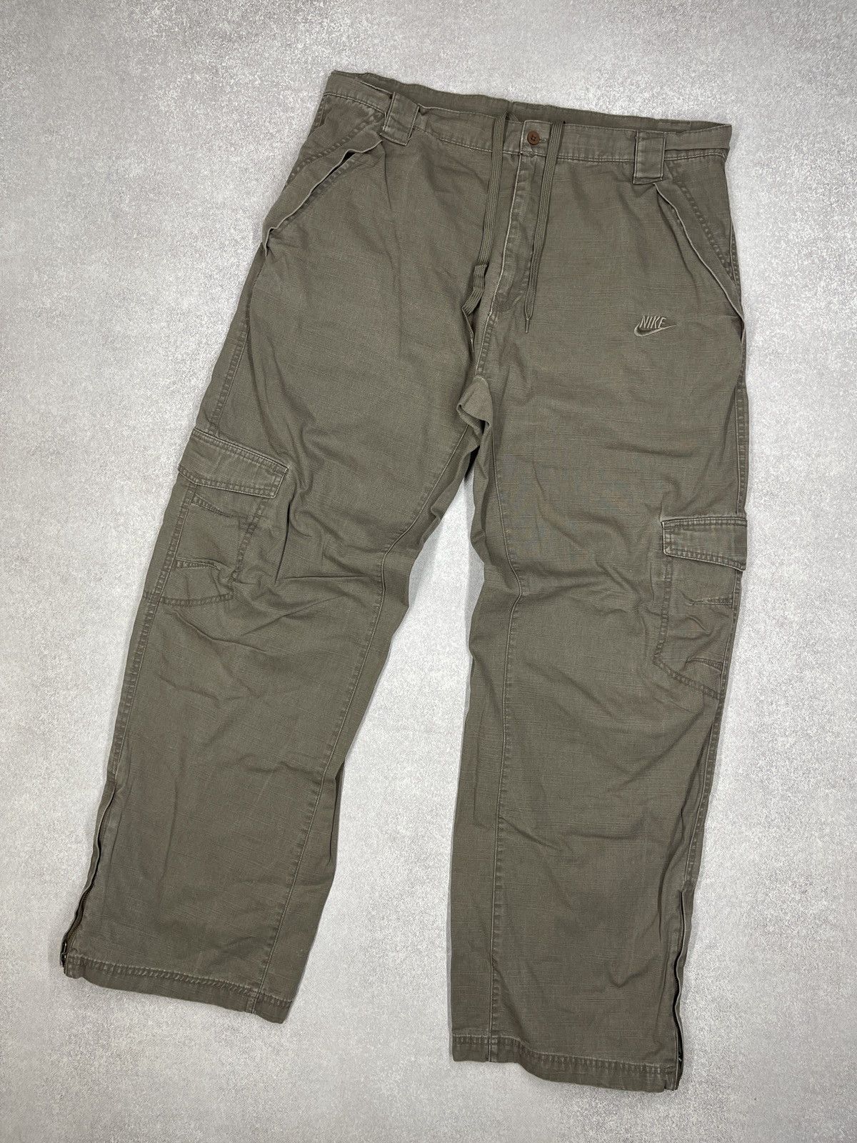 Nike Vintage Nike Cargo Pants Grey Drill Y2K TECH ACG TN Size US 36 / EU 52 - 1 Thumbnail