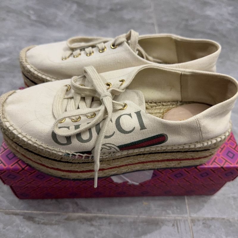 Gucci Women's Logo Canvas Platform Sneakers 0079
