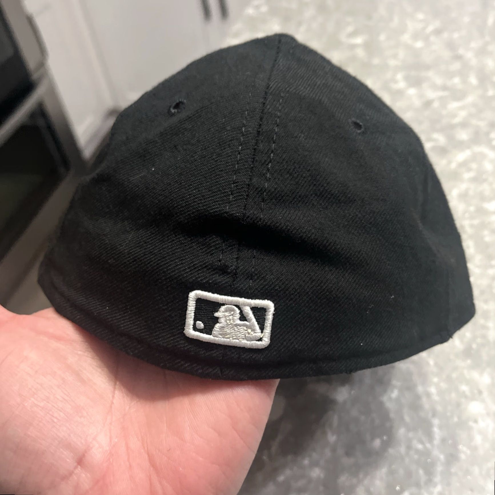 New Era New Era Atlanta Braves 59Fifty Hat Cap Black on Black Fitted 7 1/8 Size ONE SIZE - 3 Thumbnail