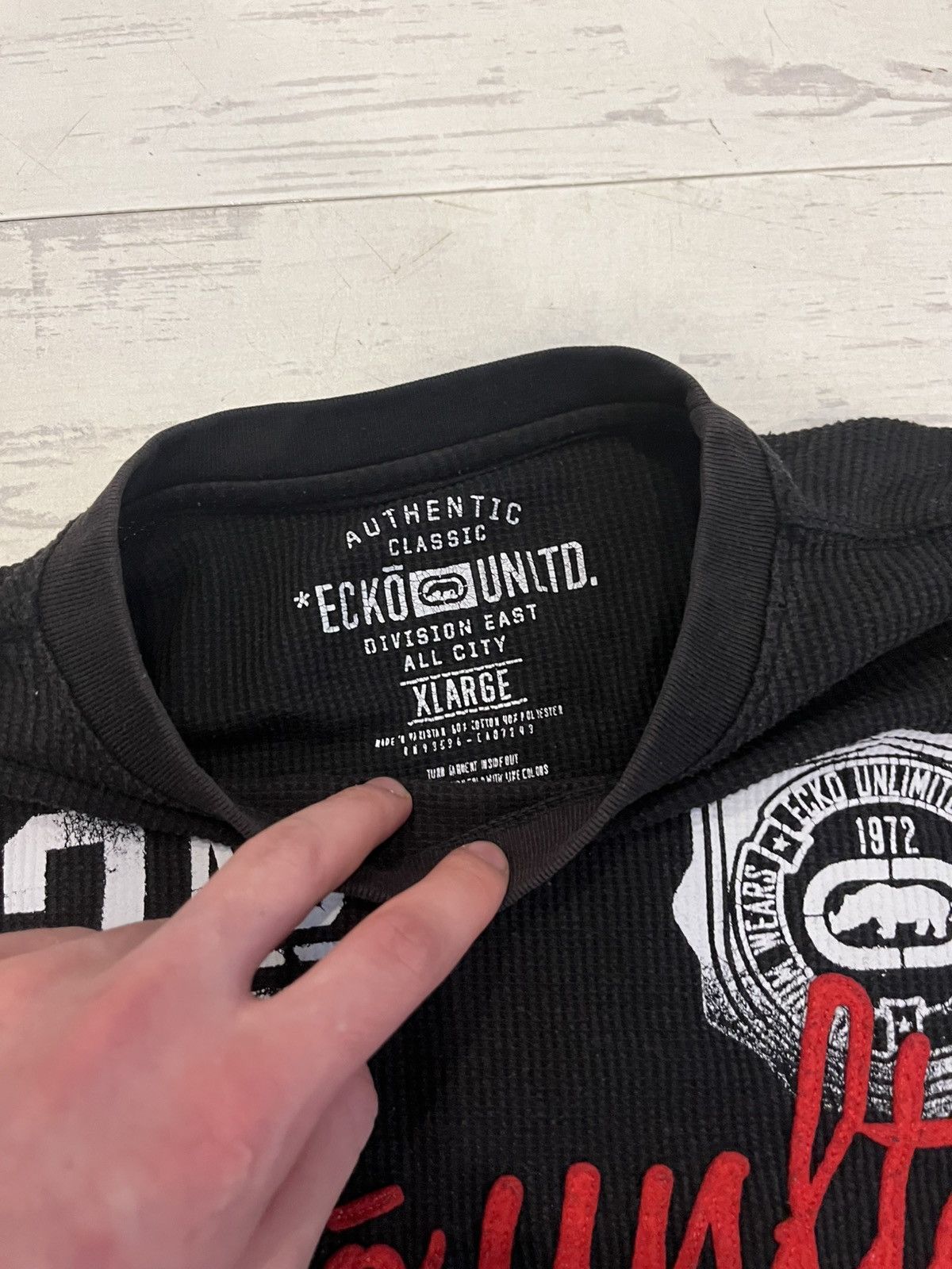 Ecko Unltd. I'm selling an Ecko sweater. Size US L / EU 52-54 / 3 - 3 Thumbnail